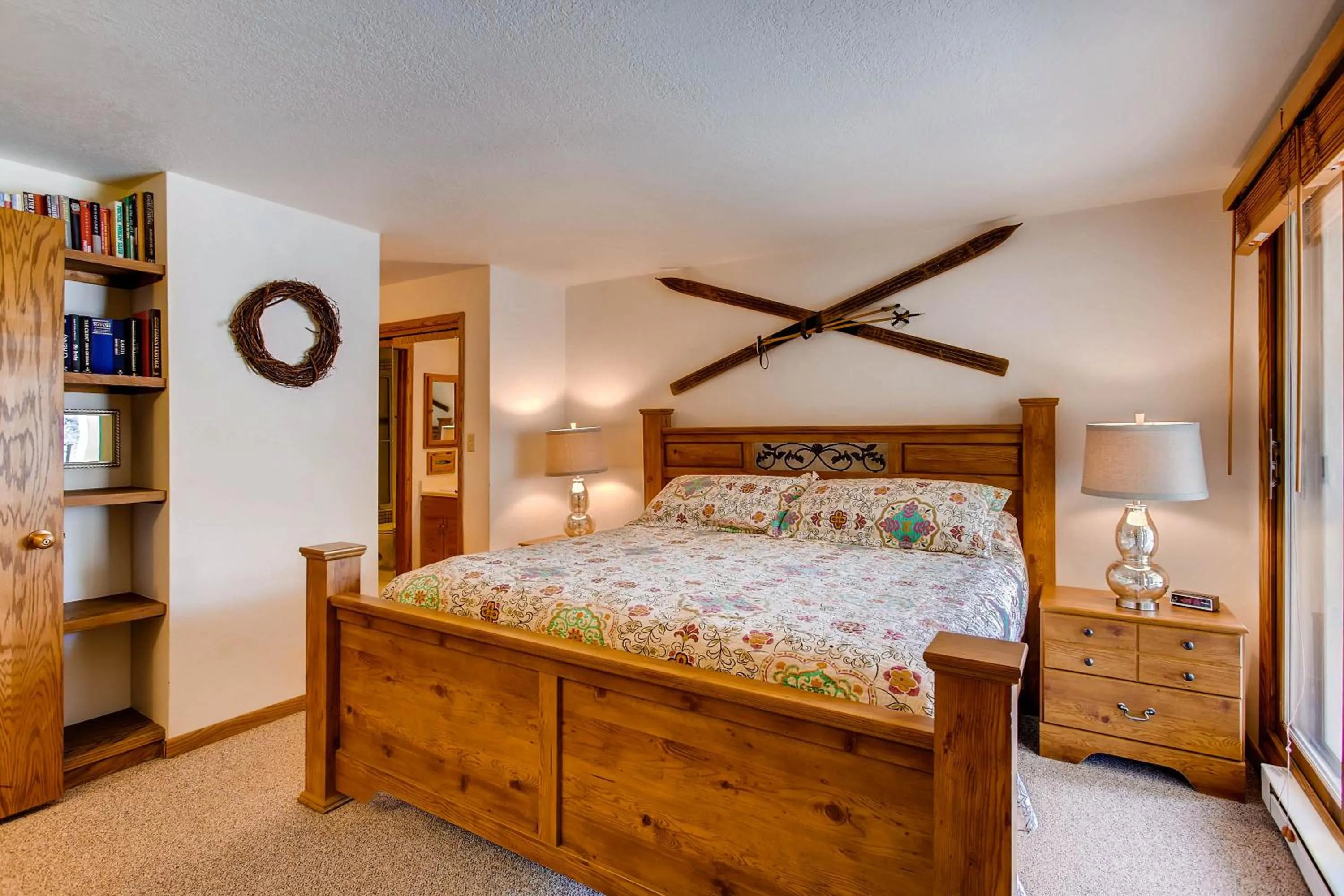 Bed in The Plaza Condominiums, A Vail Resorts Property