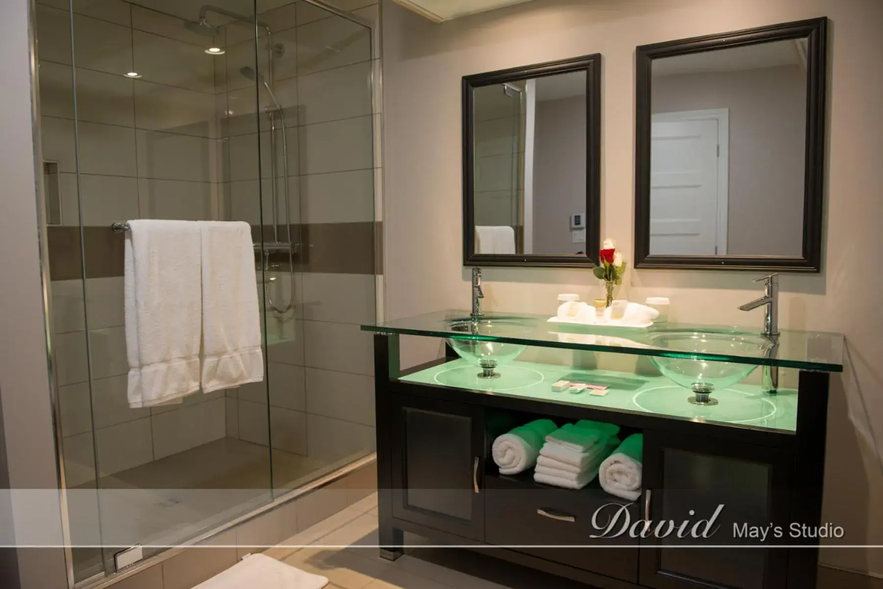 Double Room with Balcony in Auberge des Gallant Double Room with Balcony in Auberge des Gallant