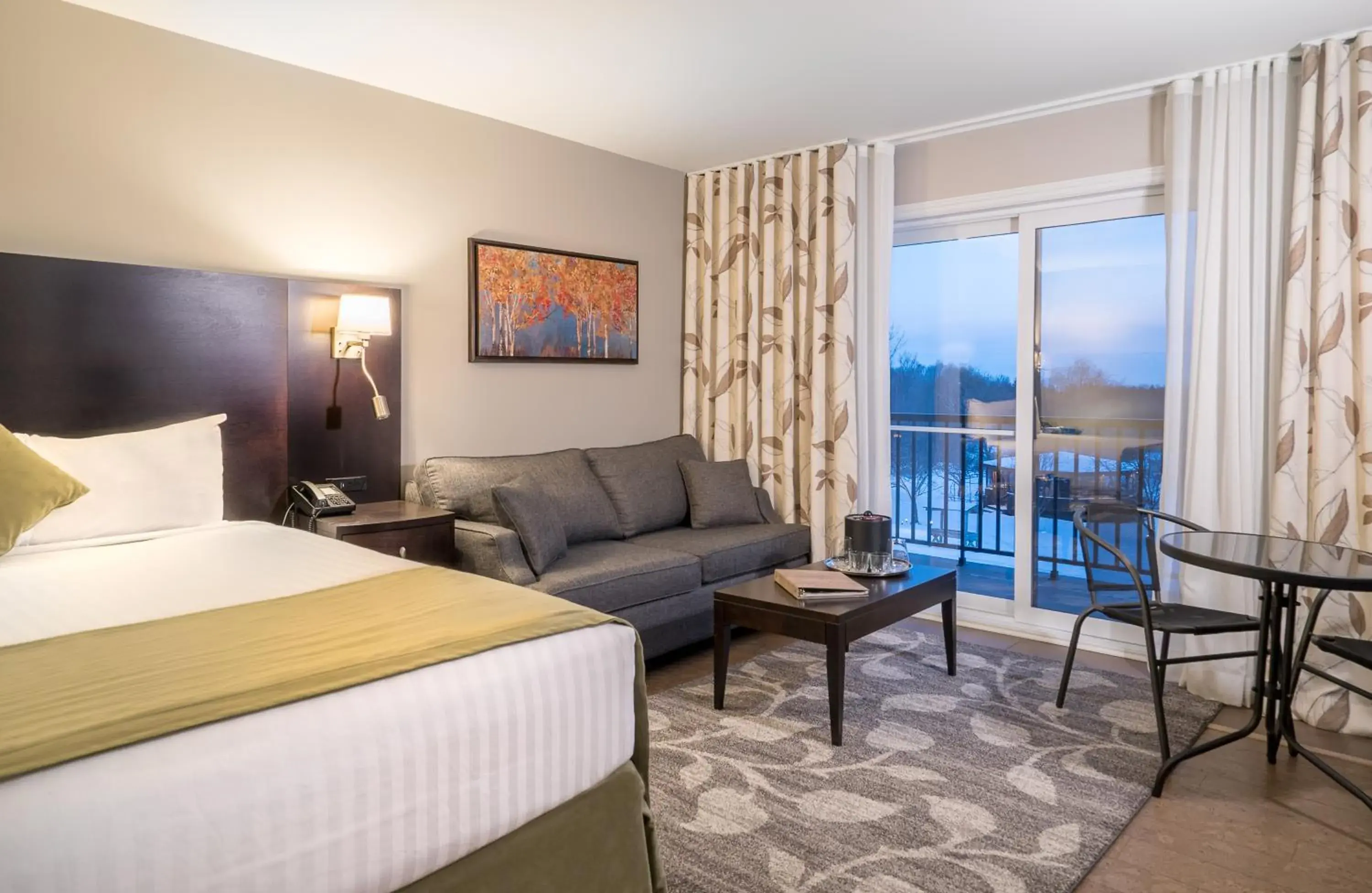 Garden view, Bed in Auberge des Gallant Garden view, Bed in Auberge des Gallant