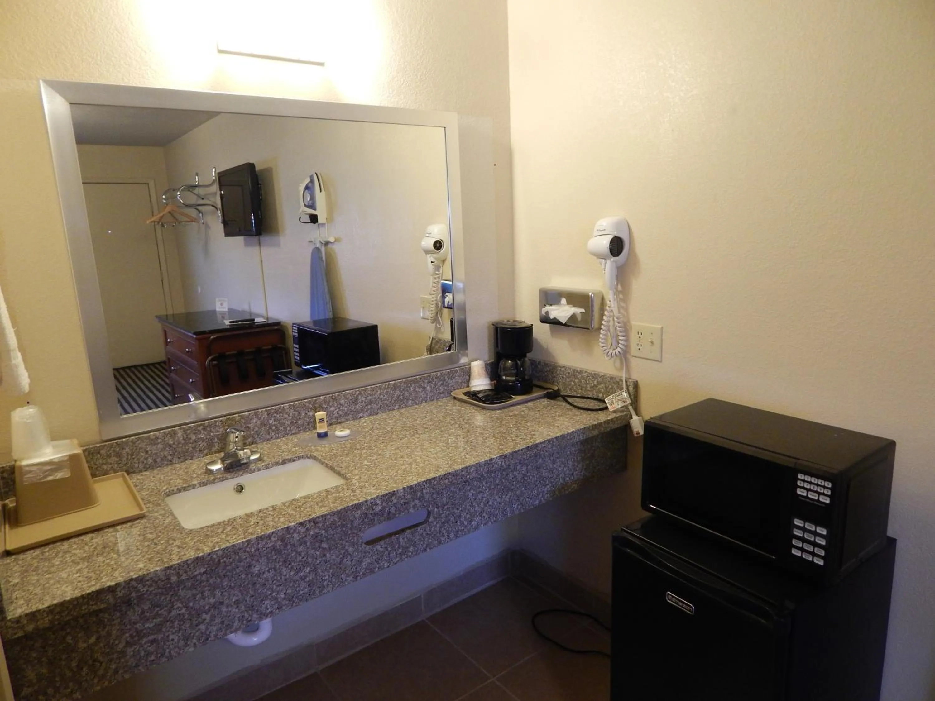 Coffee/tea facilities in Fort Davis Inn & RV Park