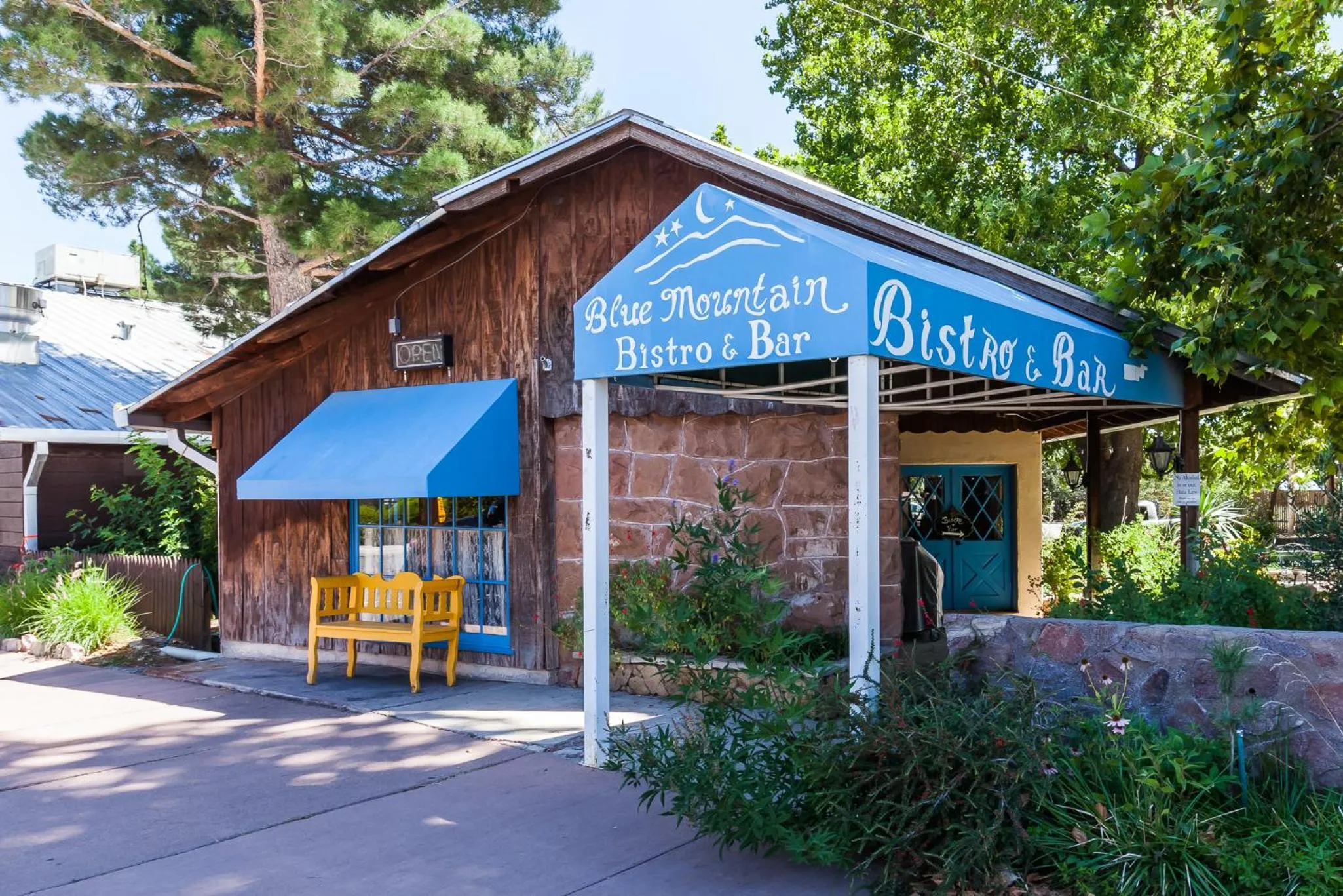 Fort Davis Inn & RV Park