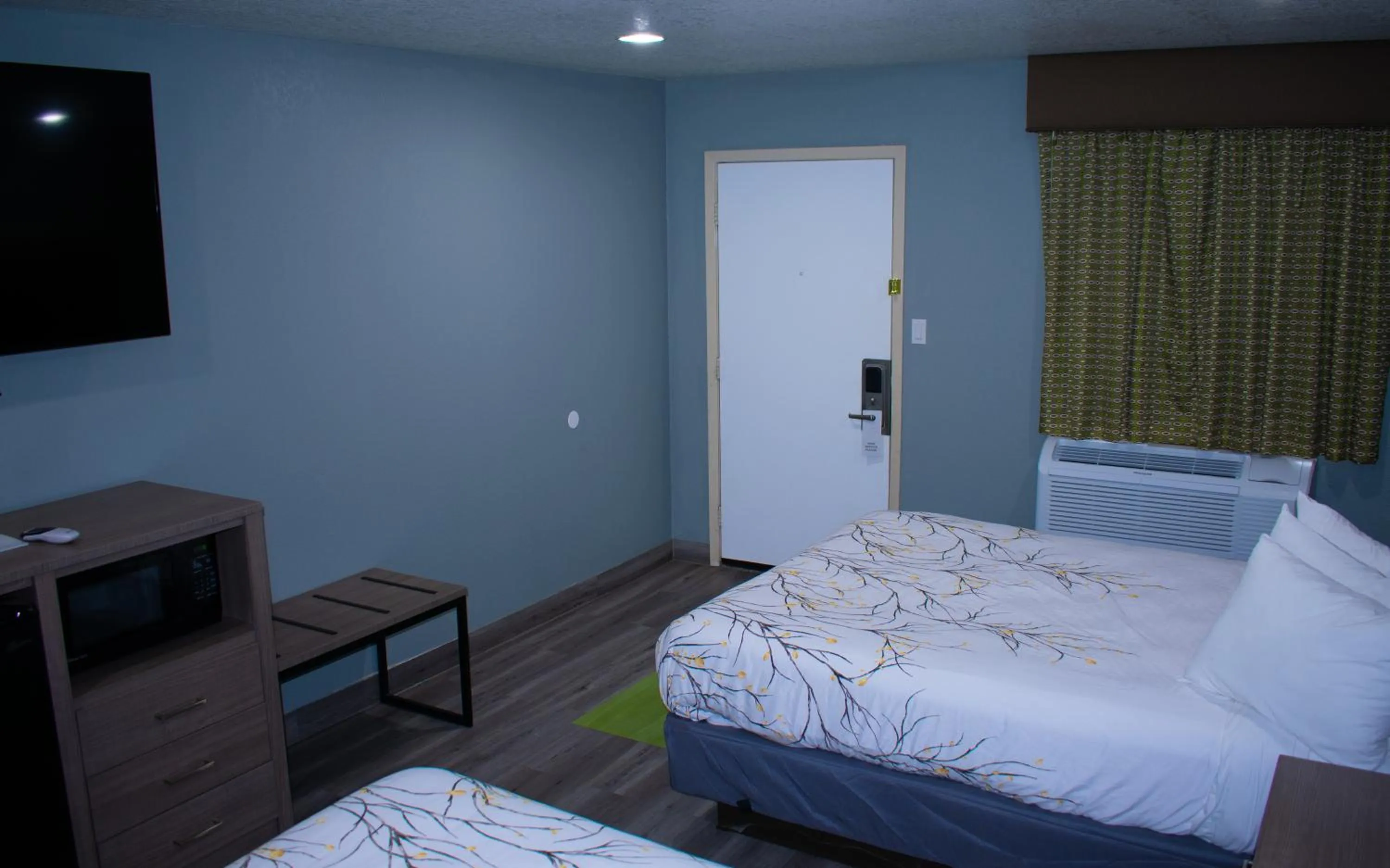 Bed in Fort Davis Inn & RV Park