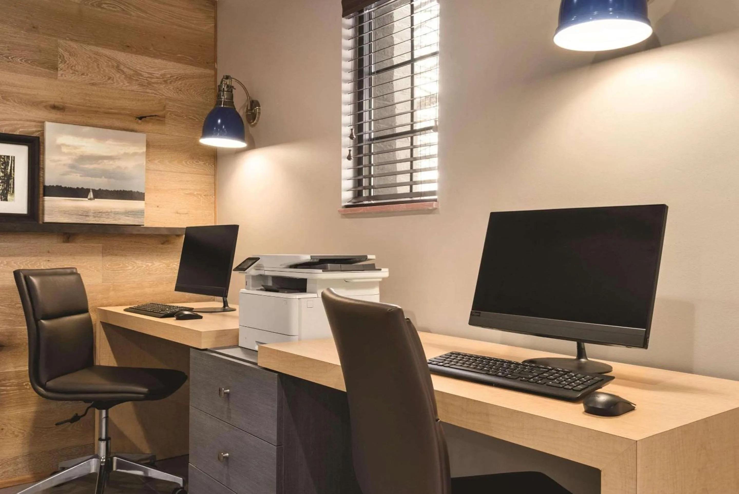 Business facilities in Country Inn & Suites by Radisson, Chicago-Hoffman