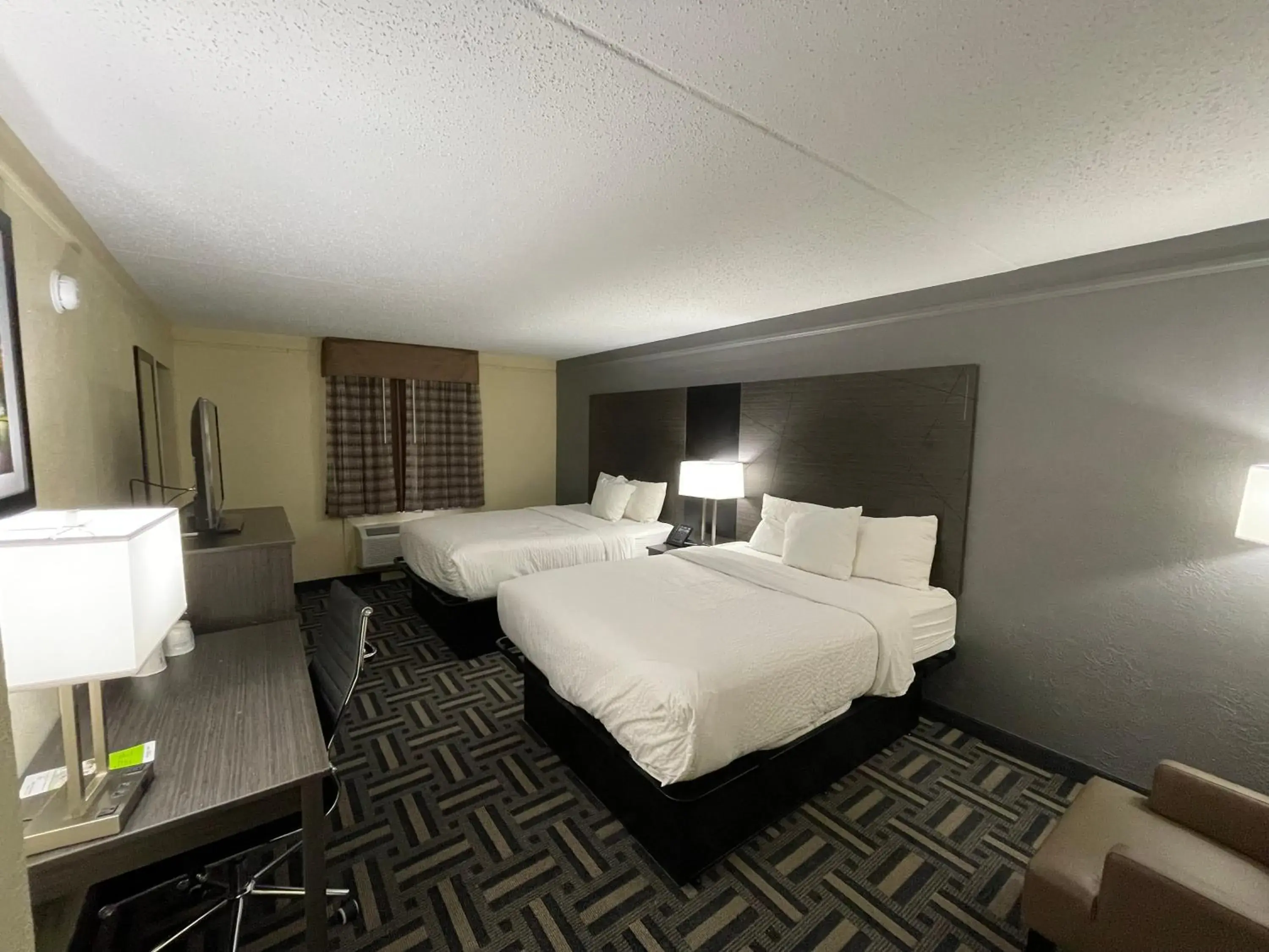 Deluxe Queen Room with Two Queen Beds - Non-Smoking in La Quinta Inn by Wyndham Indianapolis Airport Lynhurst Deluxe Queen Room with Two Queen Beds - Non-Smoking in La Quinta Inn by Wyndham Indianapolis Airport Lynhurst