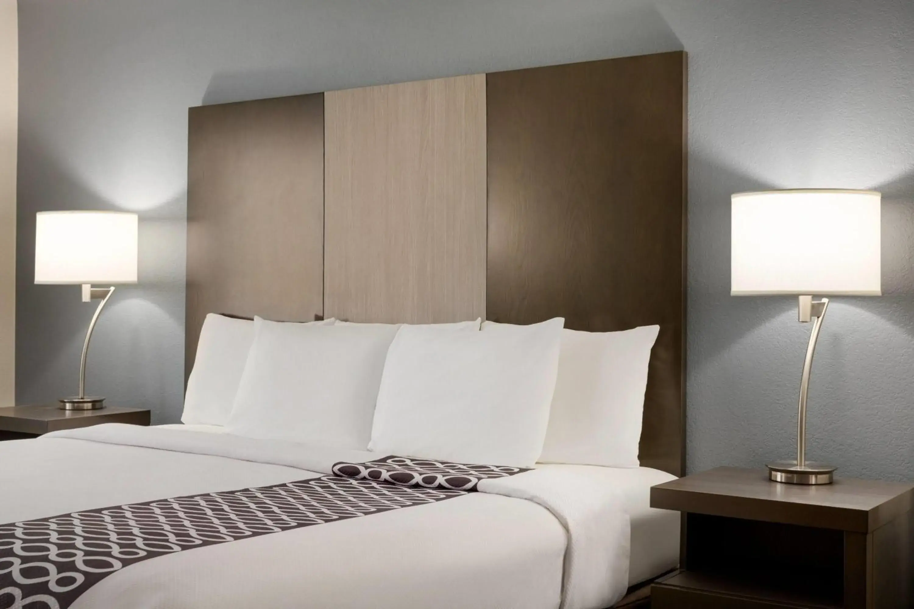 Deluxe King Suite - Non-Smoking in La Quinta Inn & Suites by Wyndham Peru Starved Rock St Park Deluxe King Suite - Non-Smoking in La Quinta Inn & Suites by Wyndham Peru Starved Rock St Park