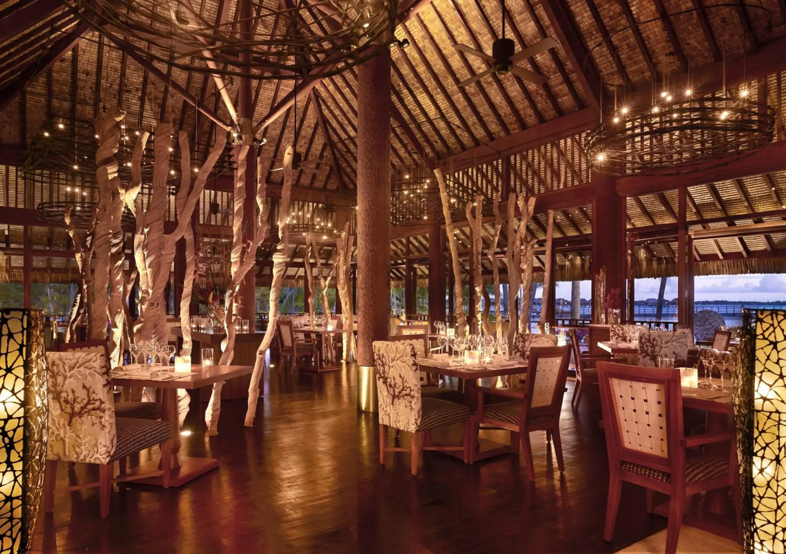 Restaurant/places to eat in Four Seasons Resort Bora Bora Restaurant/places to eat in Four Seasons Resort Bora Bora