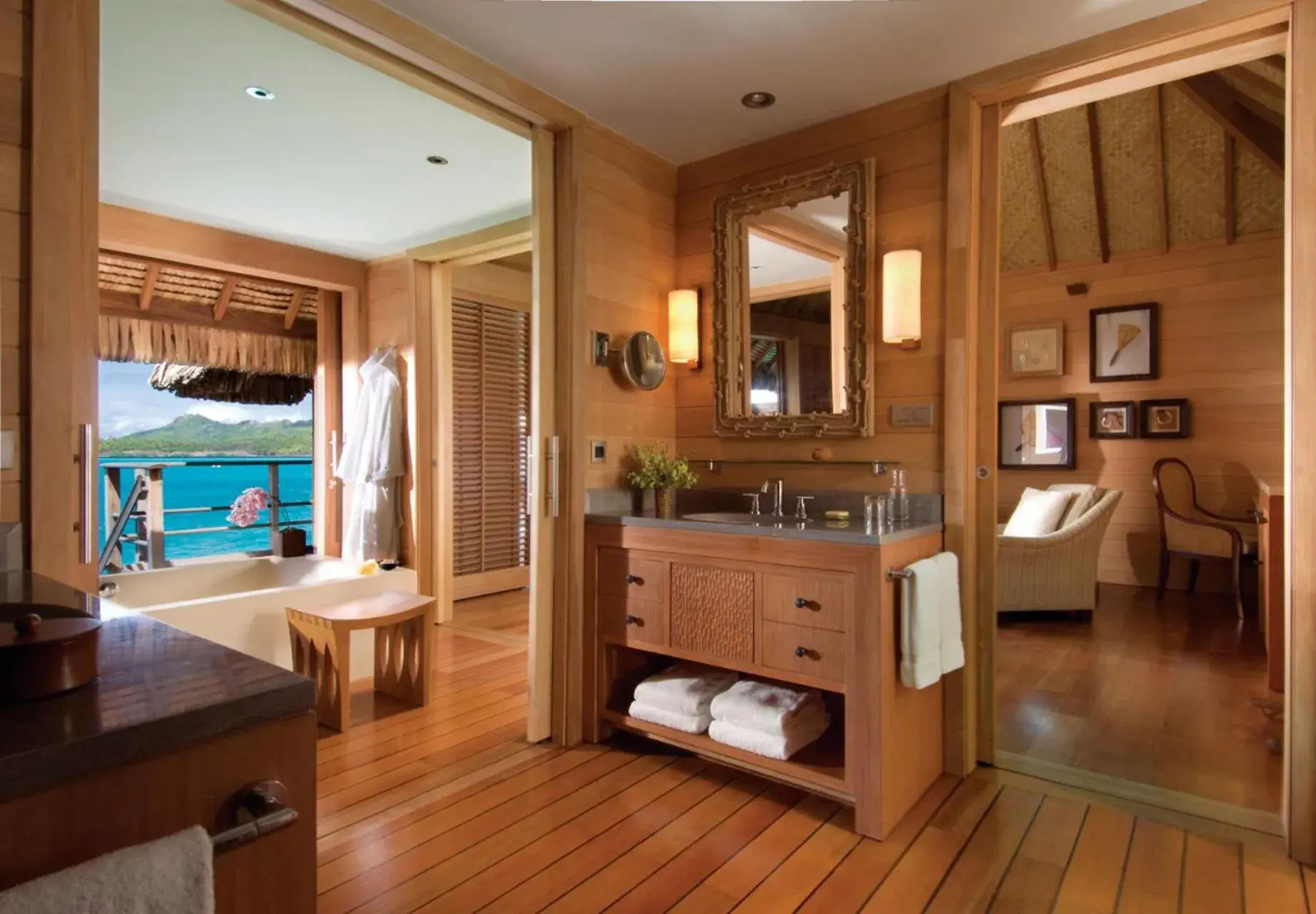 Bathroom, Bed in Four Seasons Resort Bora Bora Bathroom, Bed in Four Seasons Resort Bora Bora