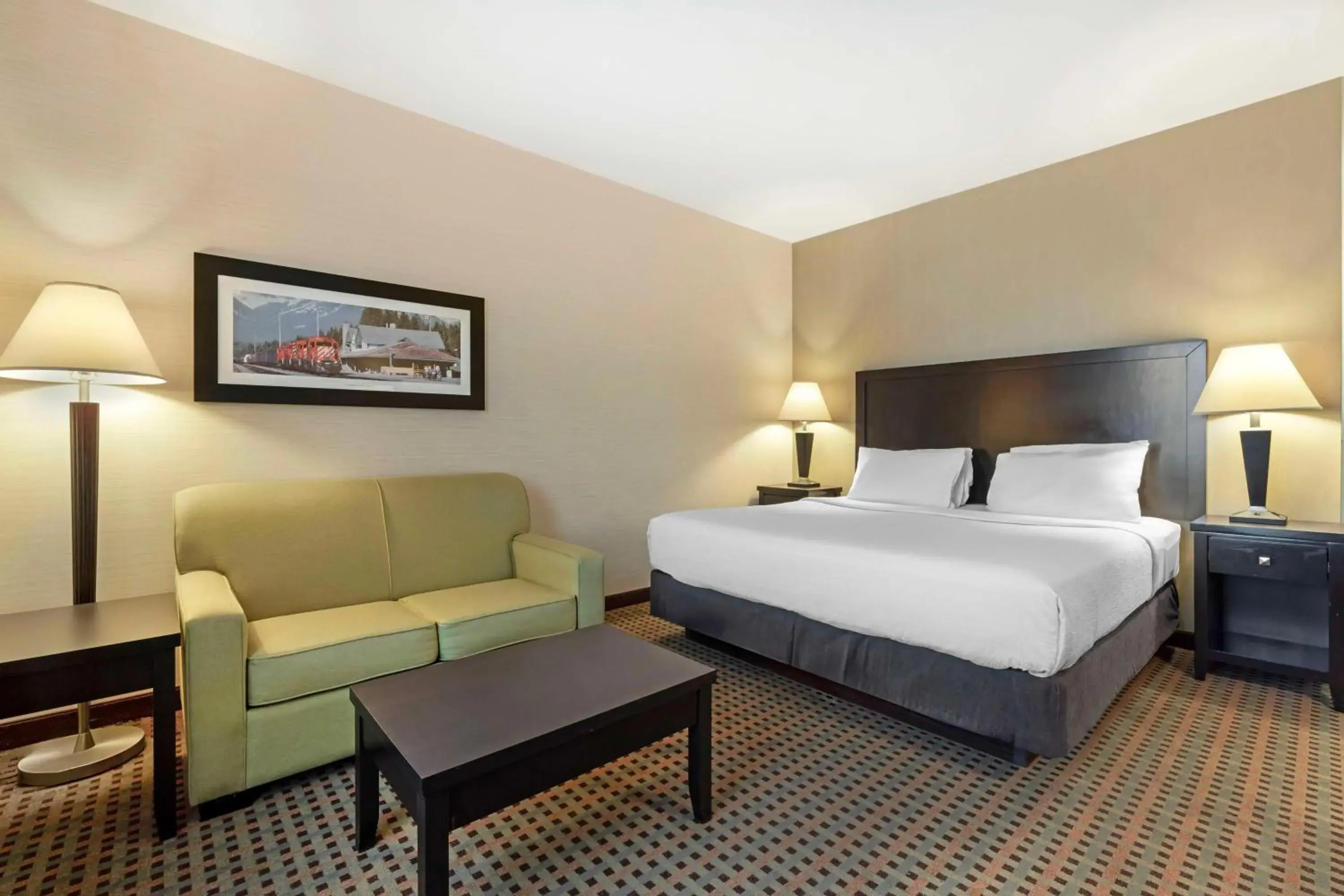 King Room with Sofa Bed in Best Western Pacific Inn King Room with Sofa Bed in Best Western Pacific Inn