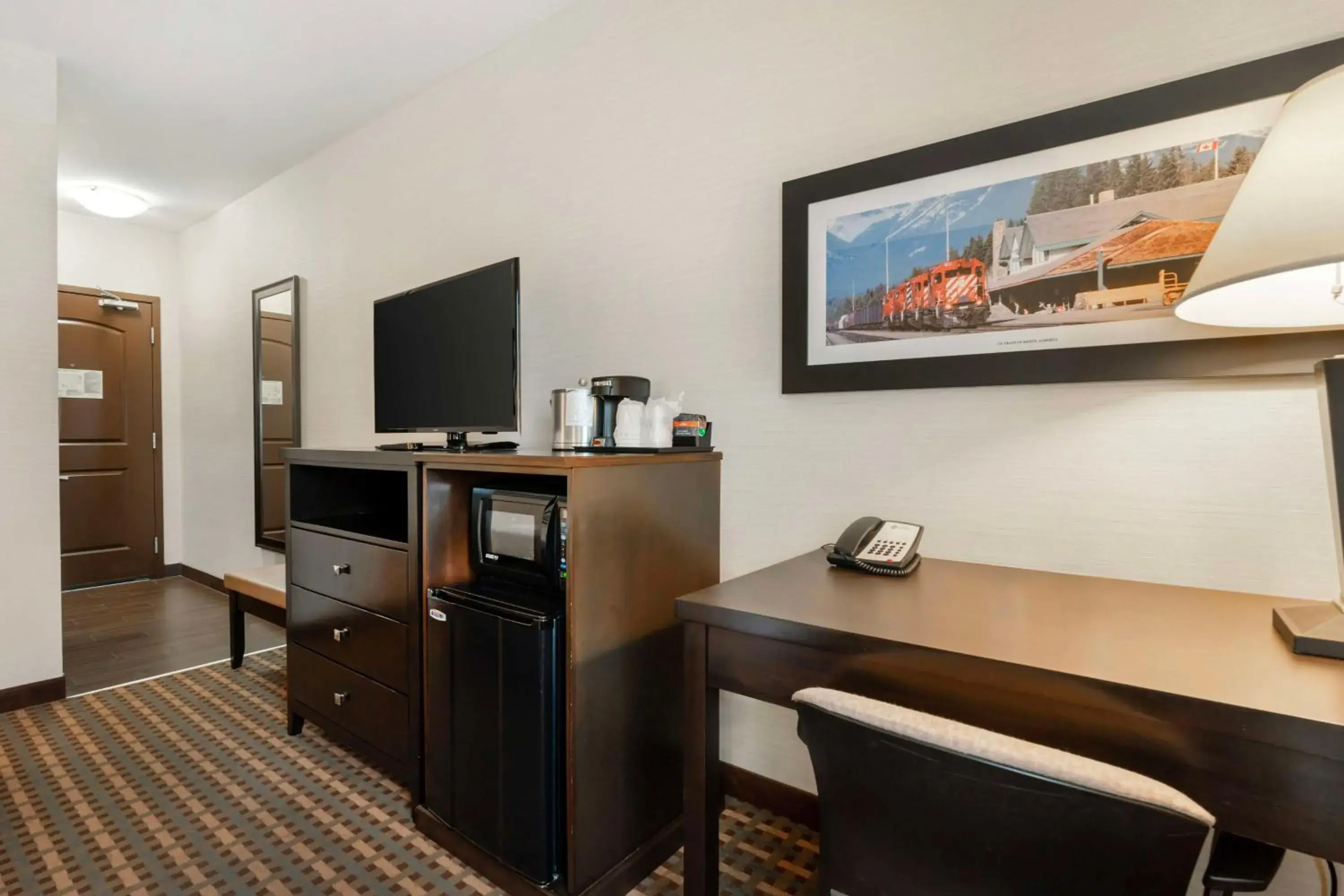 Bedroom in Best Western Pacific Inn Bedroom in Best Western Pacific Inn