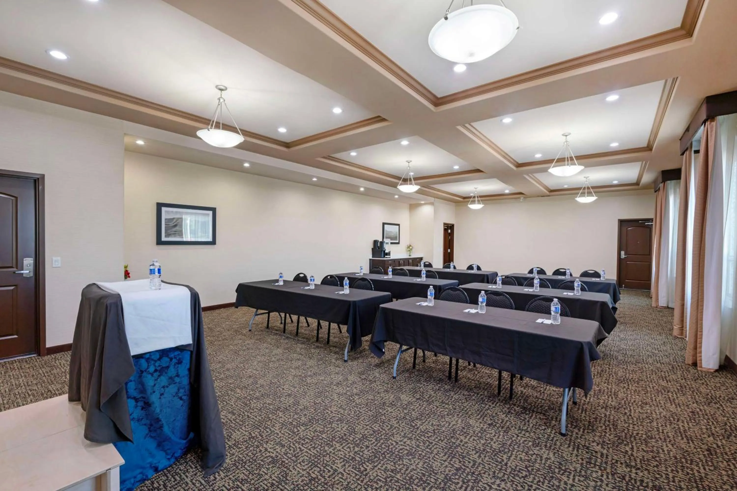 Meeting/conference room in Best Western Pacific Inn