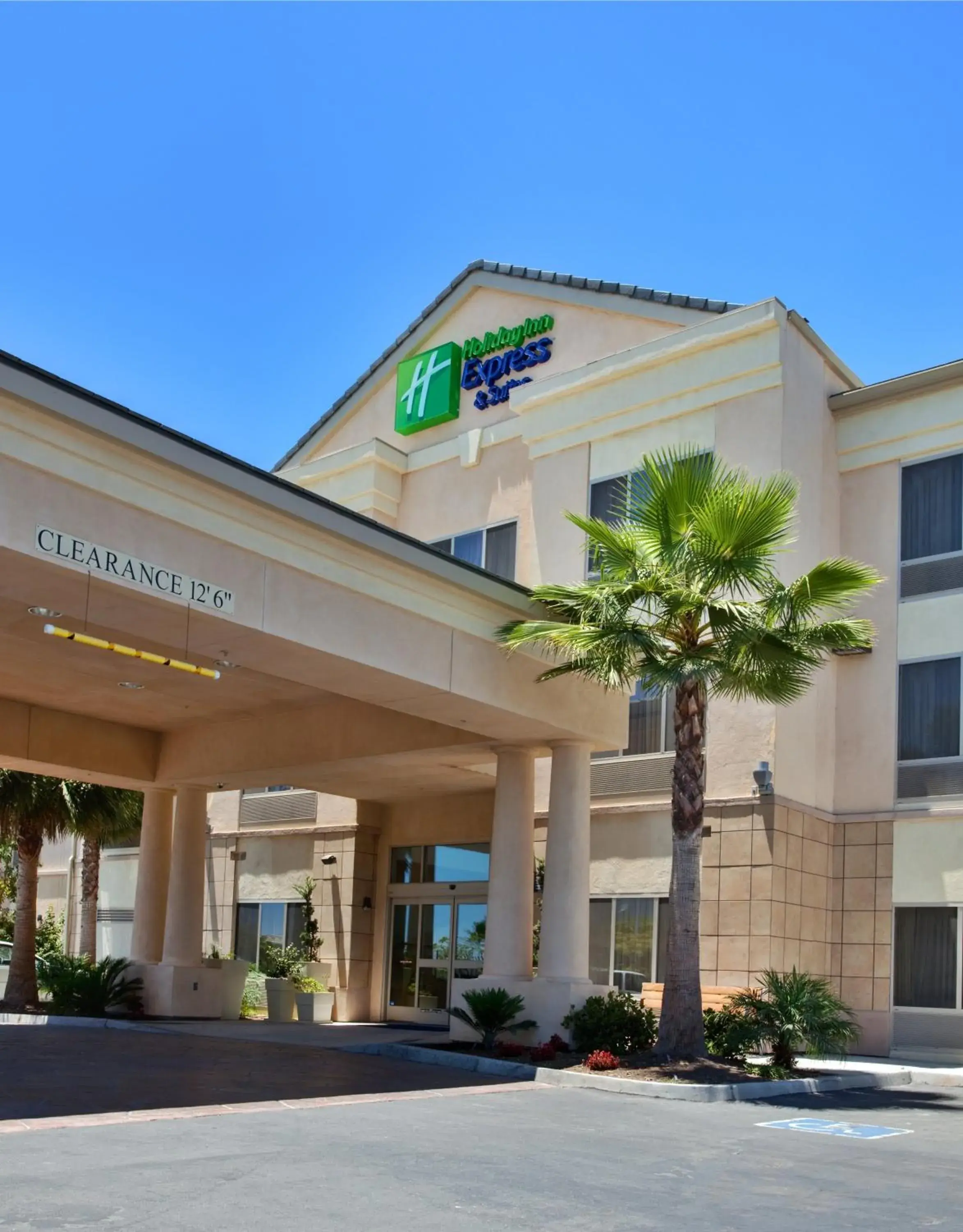 Property Building in Holiday Inn Express & Suites San Diego Otay Mesa, an IHG Hotel Property Building in Holiday Inn Express & Suites San Diego Otay Mesa, an IHG Hotel