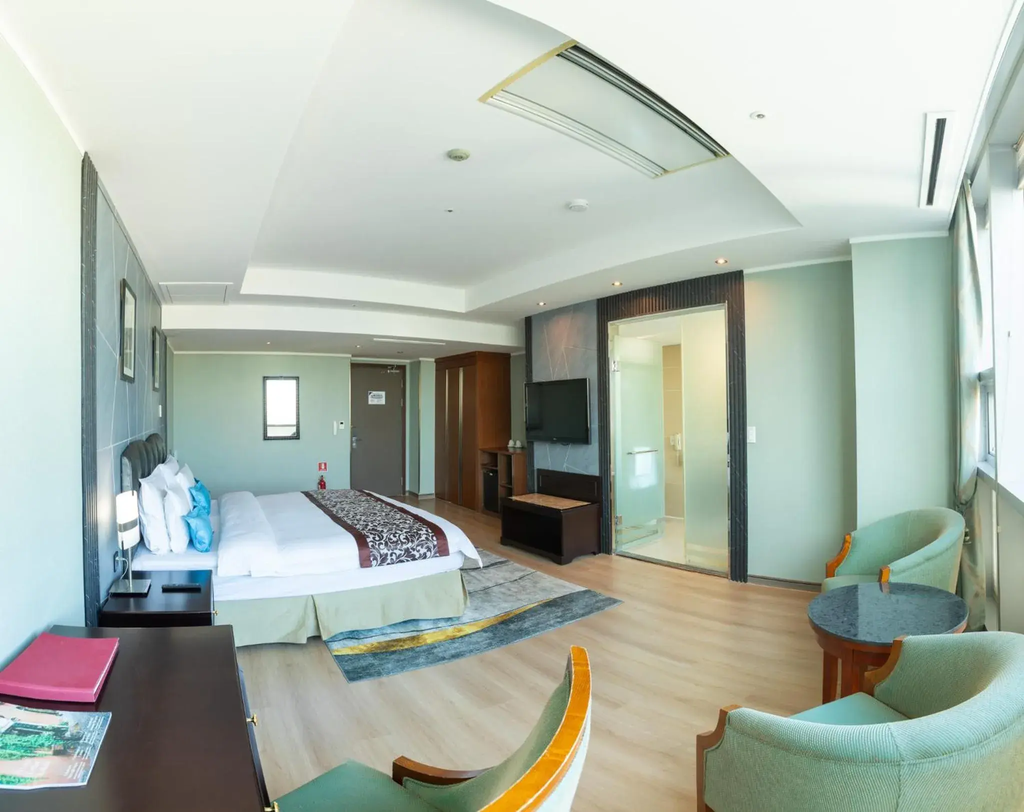 Bed in The Blue Sky Hotel and Tower Bed in The Blue Sky Hotel and Tower