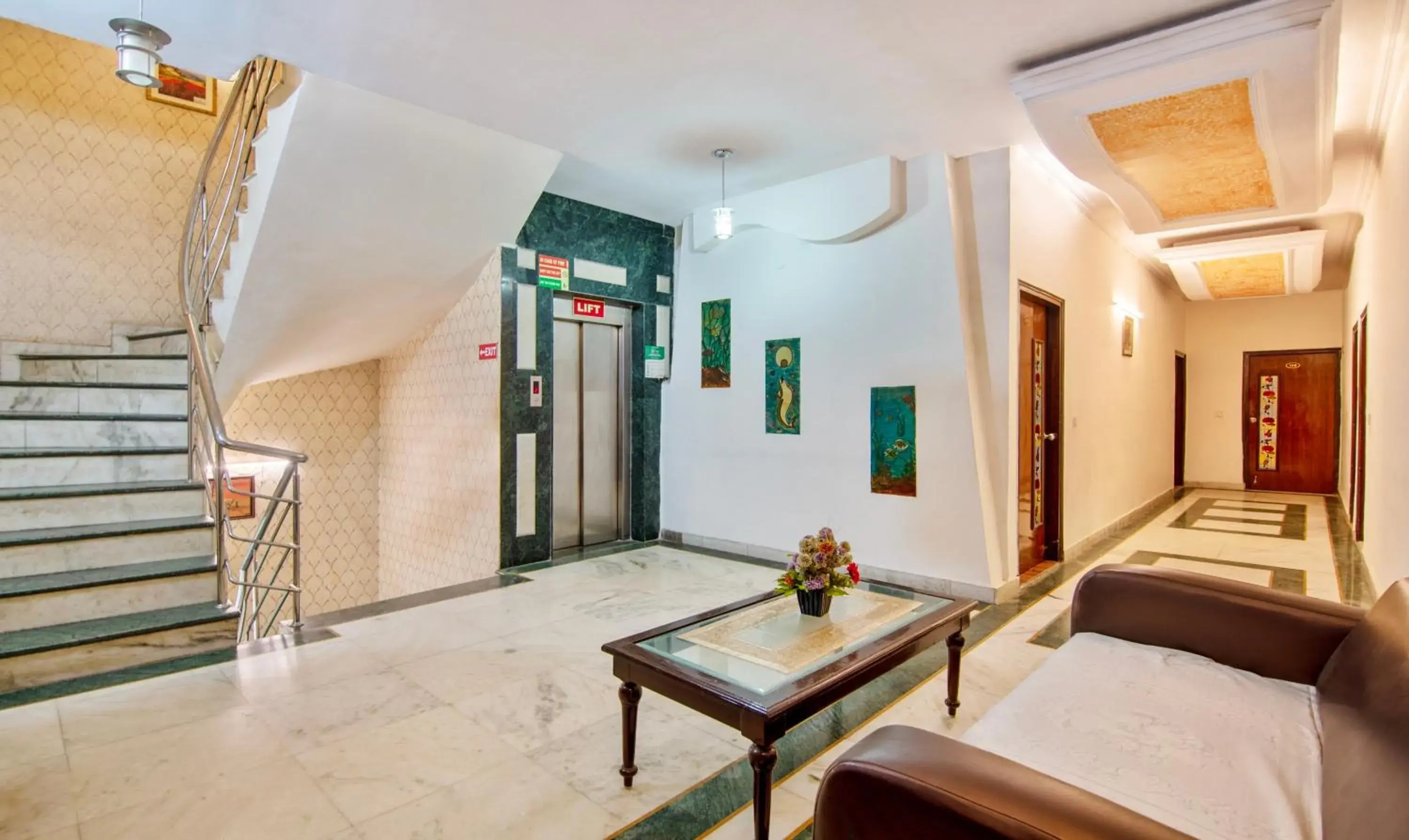 elevator, Bed in Treebo Paras International elevator, Bed in Treebo Paras International