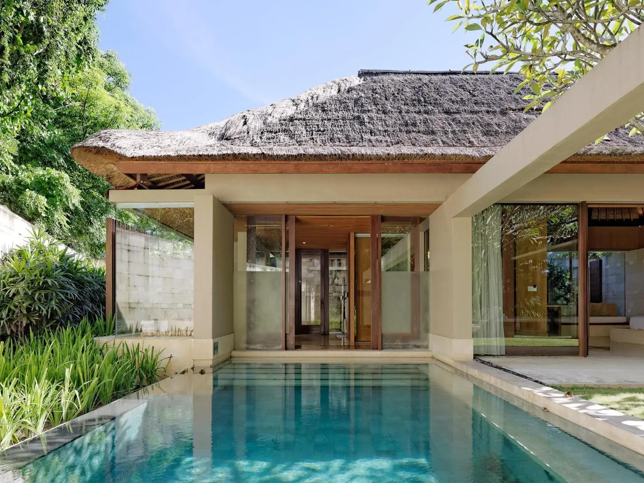 Swimming pool in The Bale Nusa Dua by LifestyleRetreats Swimming pool in The Bale Nusa Dua by LifestyleRetreats