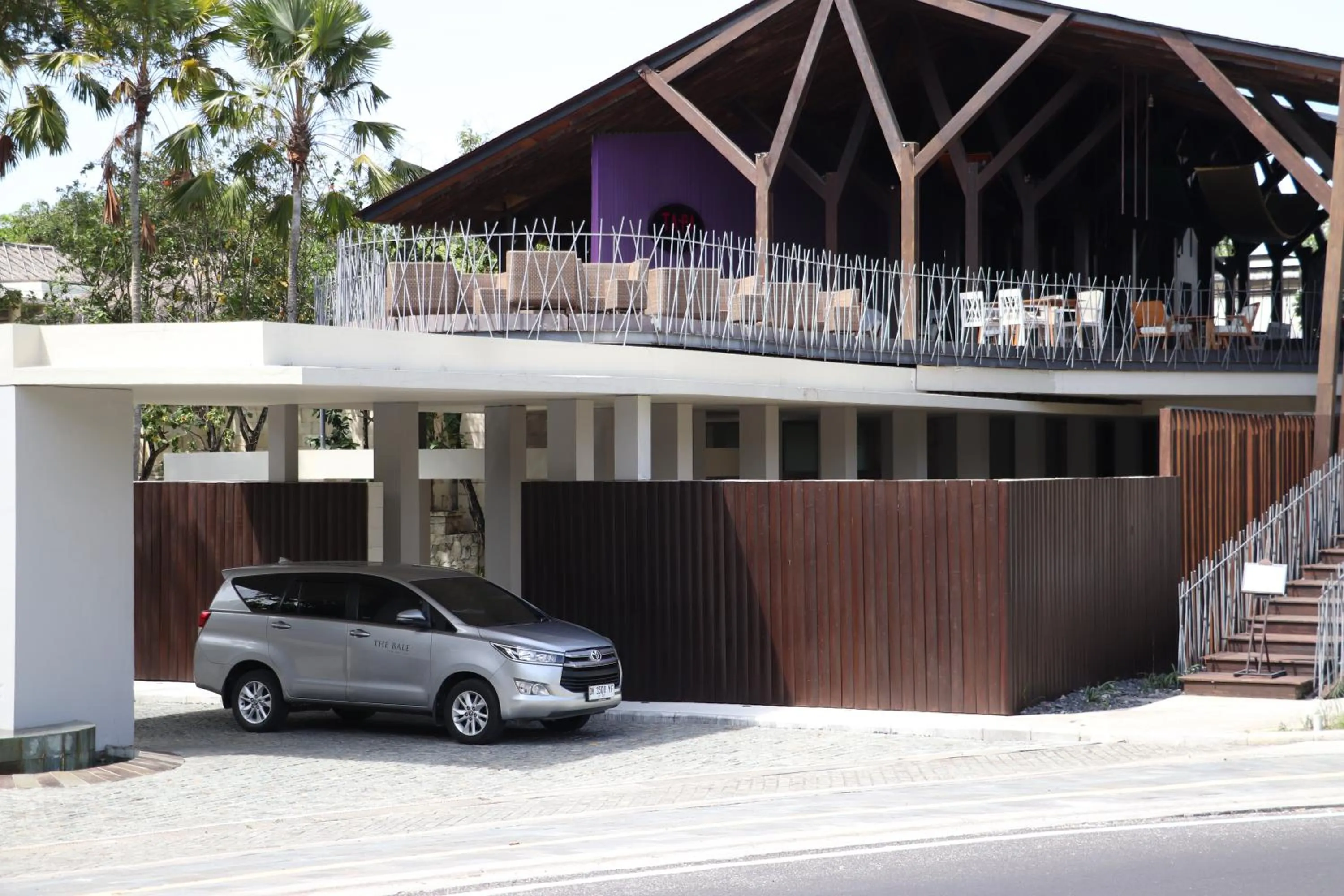 Facade/entrance in The Bale Nusa Dua by LifestyleRetreats