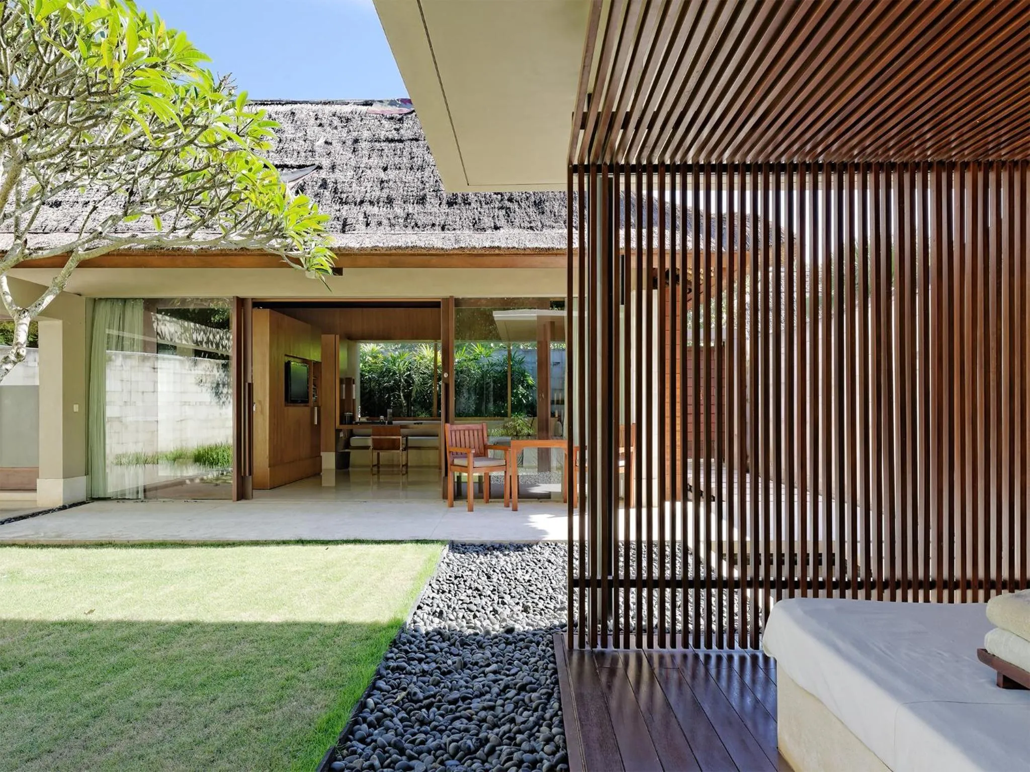 Garden in The Bale Nusa Dua by LifestyleRetreats