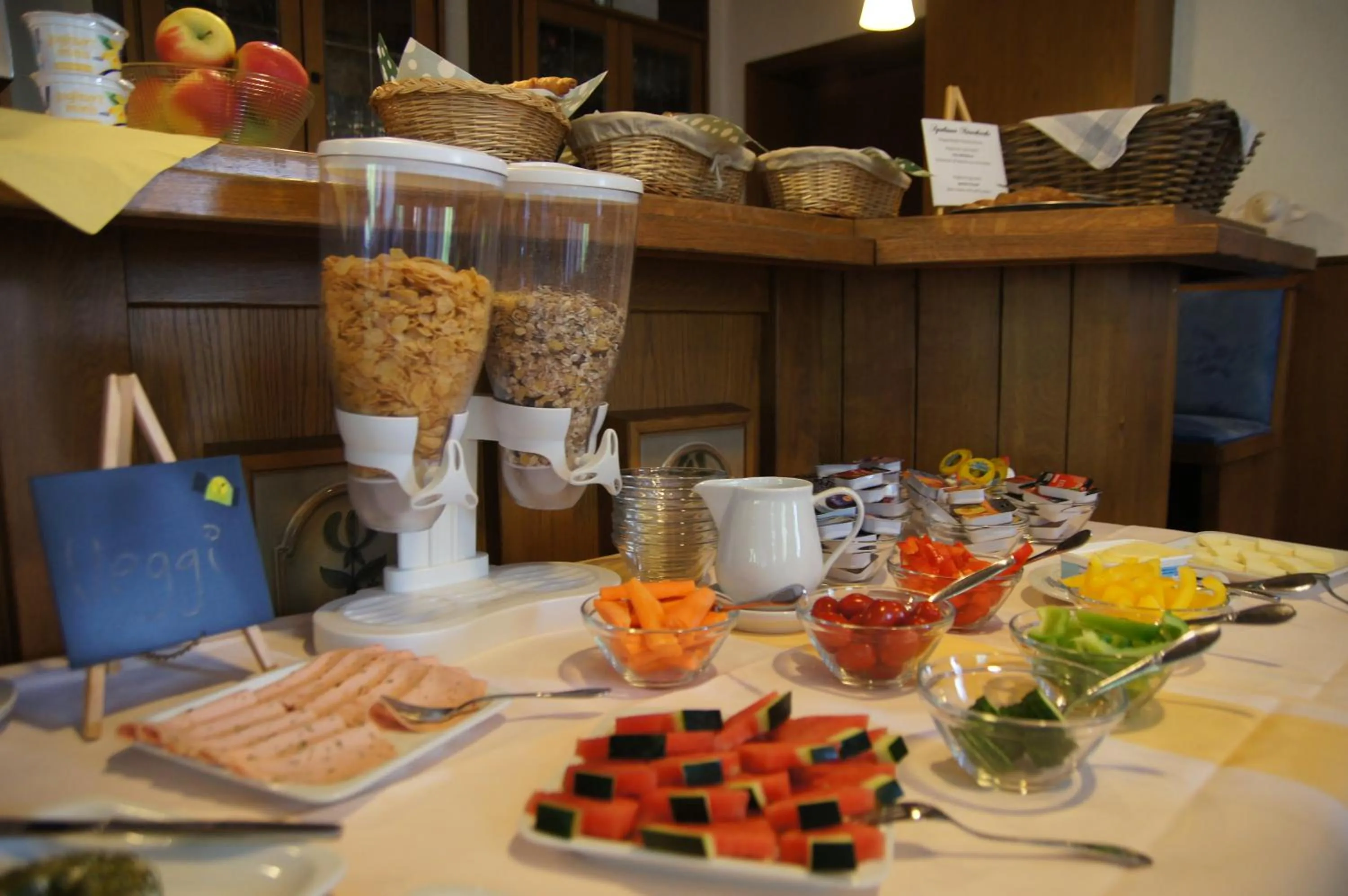 Buffet breakfast in Gasthof Schumacher Hotel garni