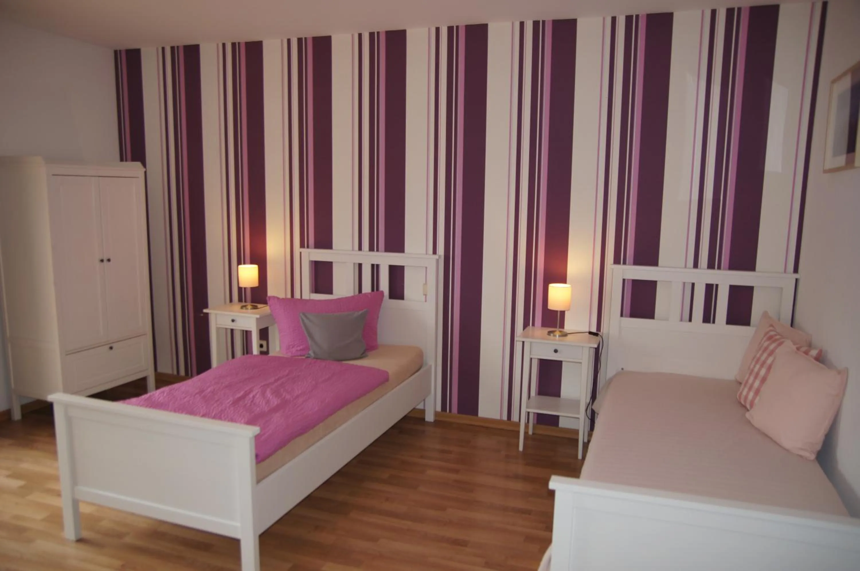 Photo of the whole room, Bed in Gasthof Schumacher Hotel garni