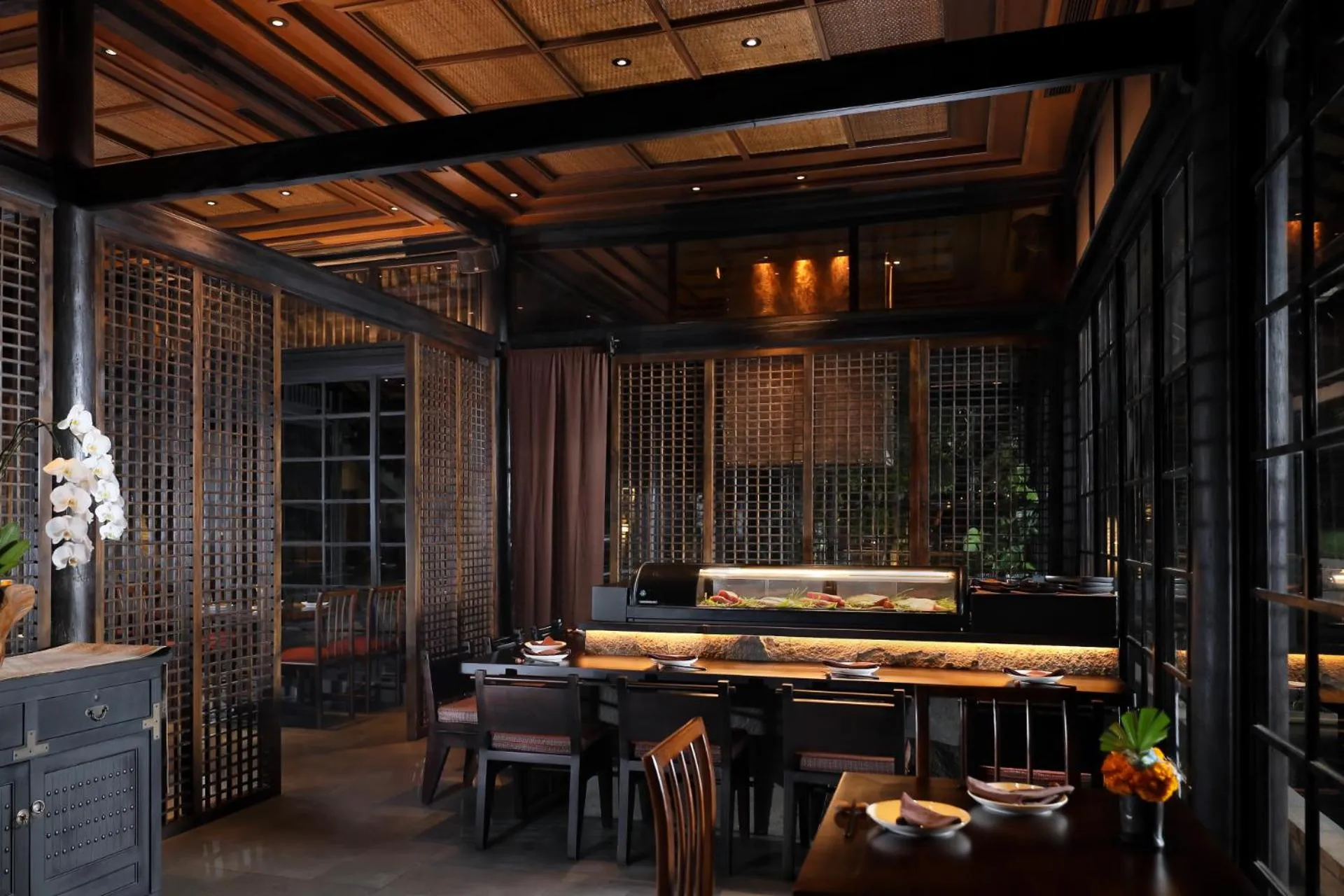 Restaurant/places to eat in Padma Resort Legian