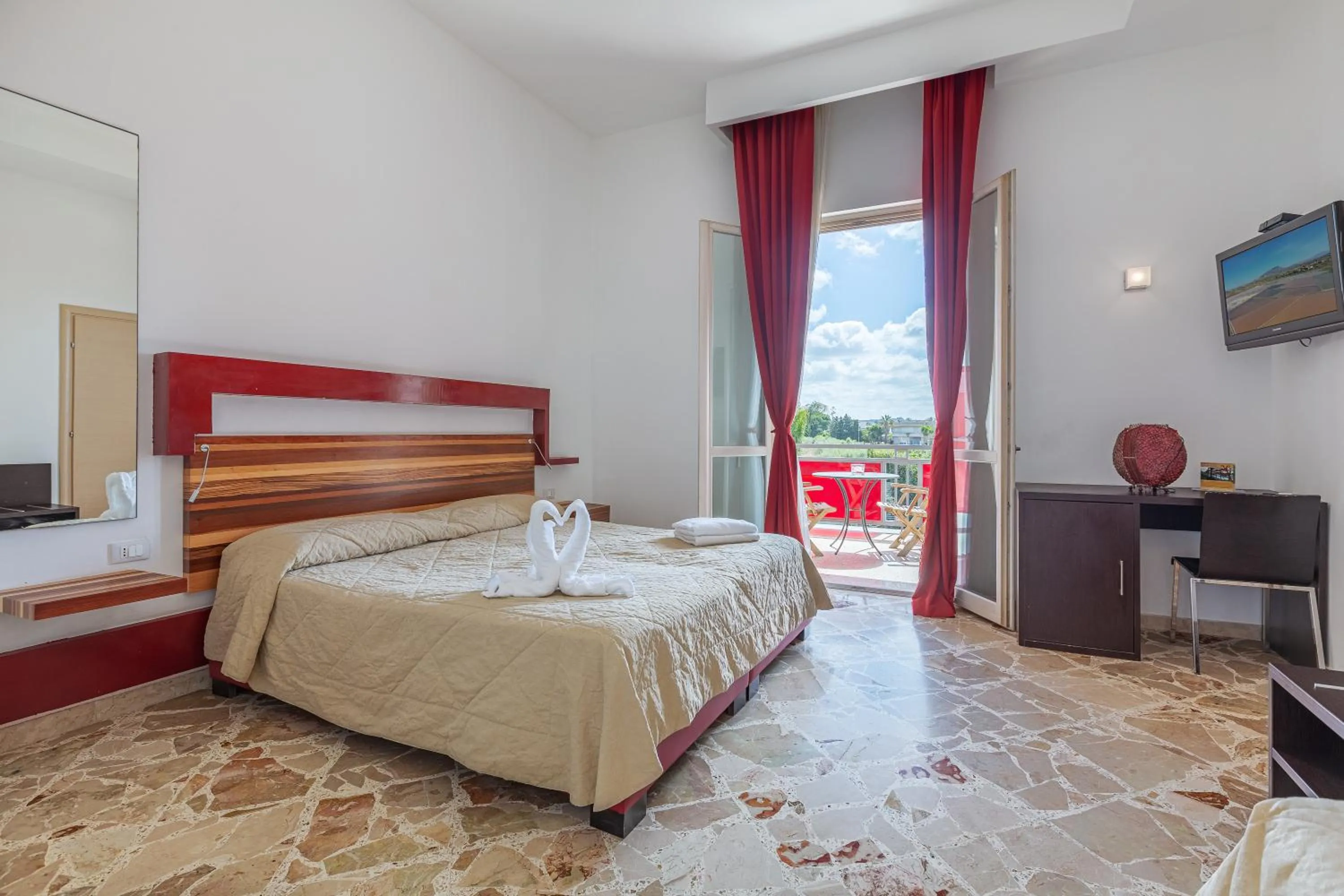 Bedroom, Bed in diVino Hotel