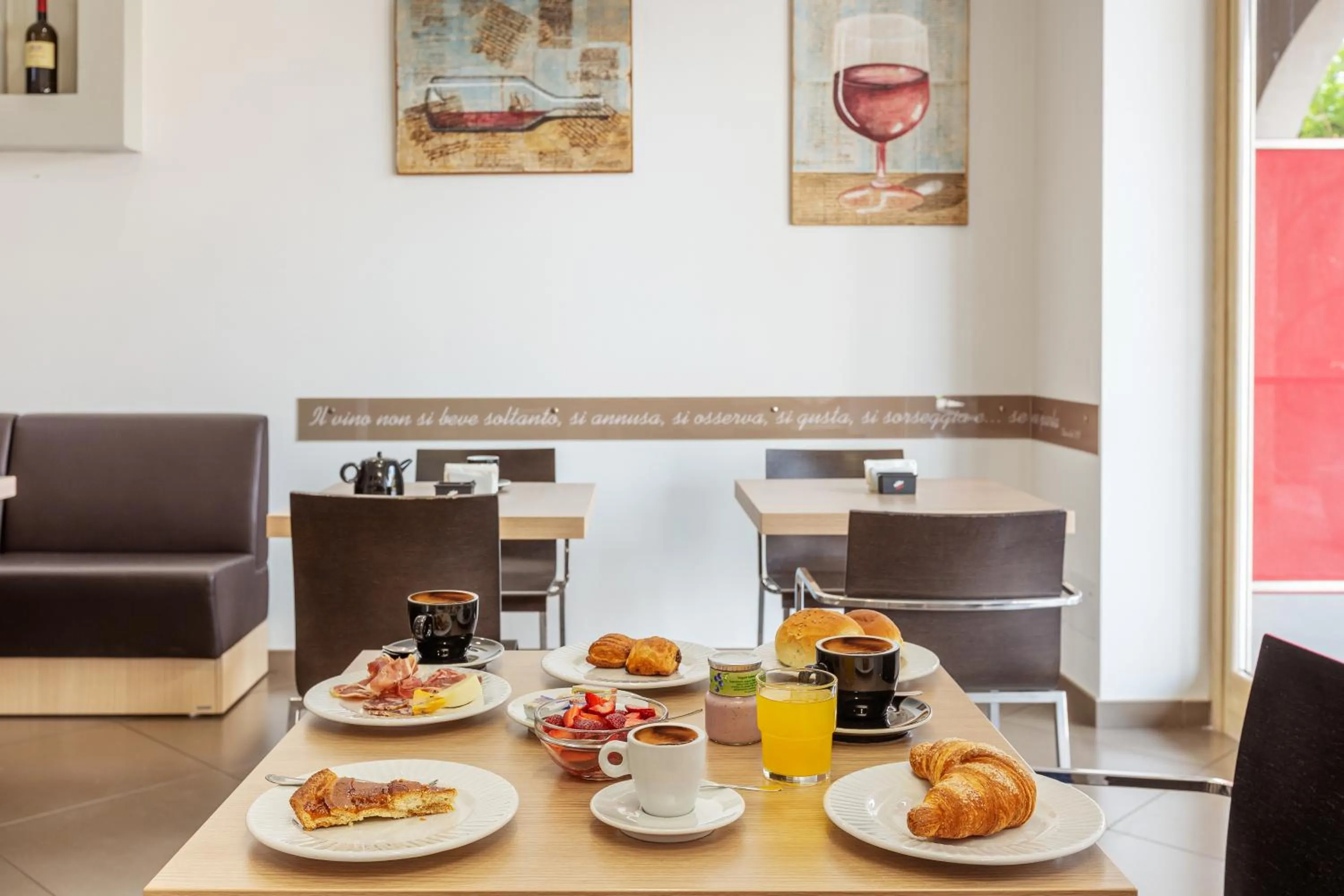 Breakfast in diVino Hotel