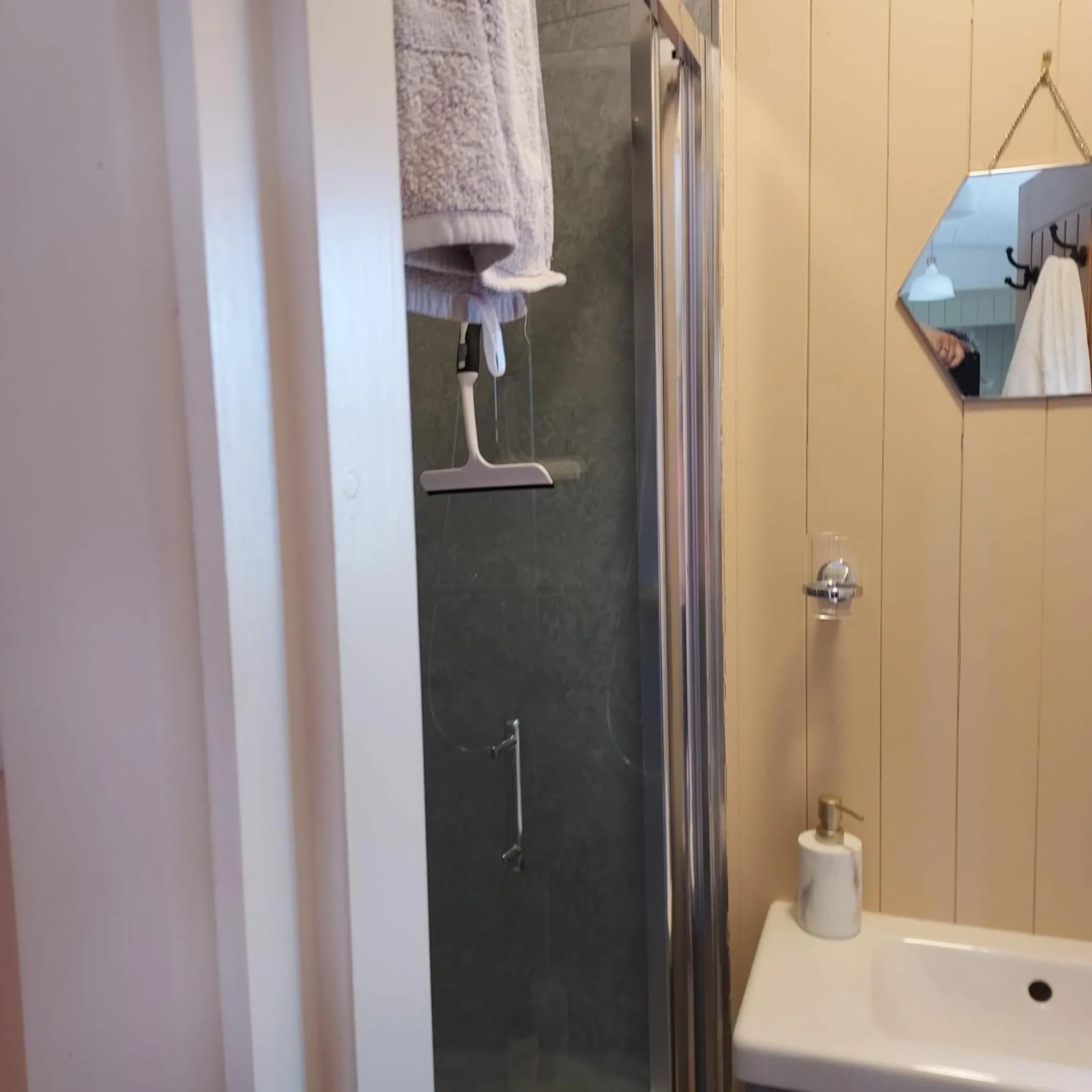 Abbeyview House B&B and Glamping