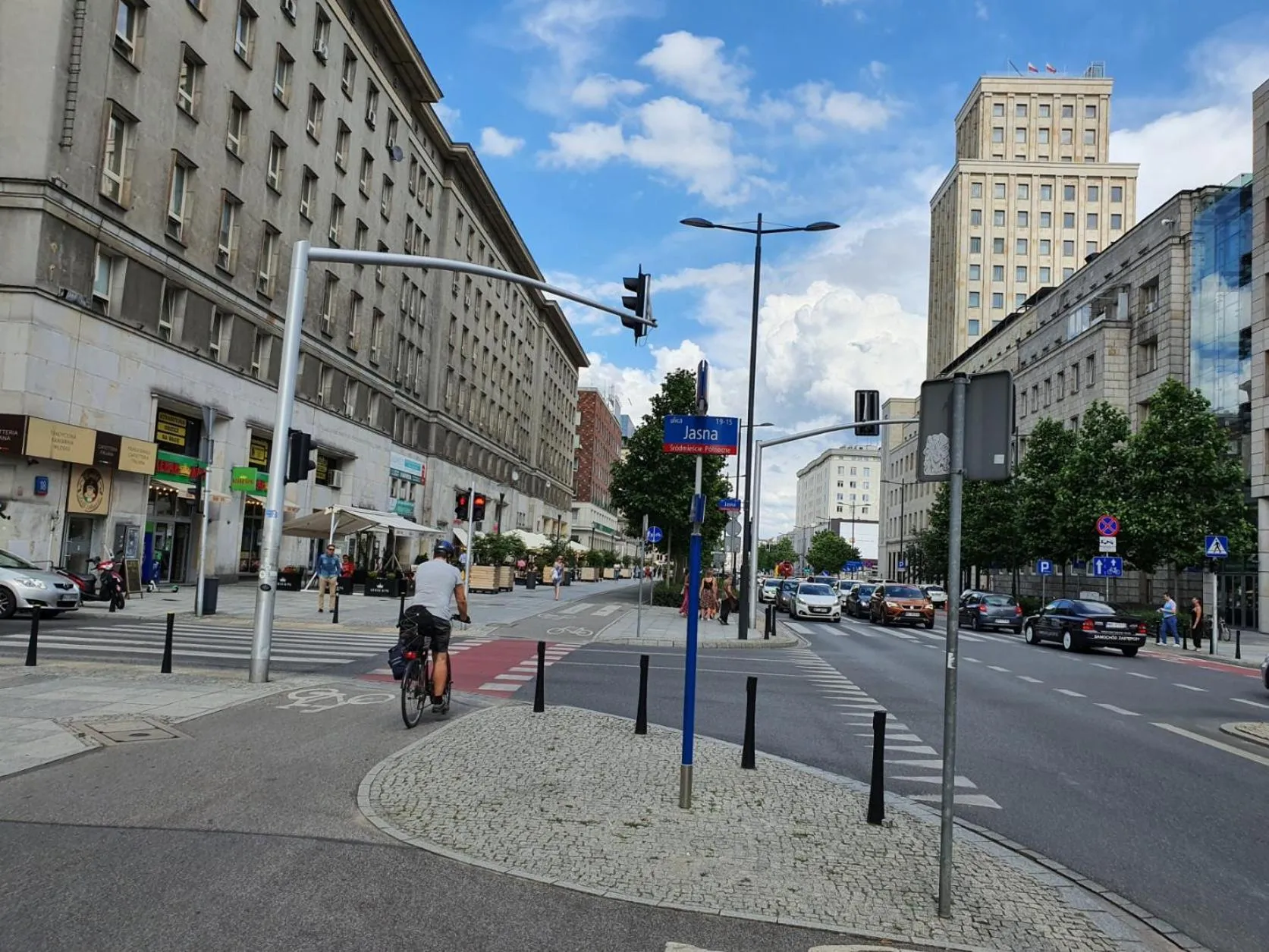 Property building in Jasna Hostelik self check-in