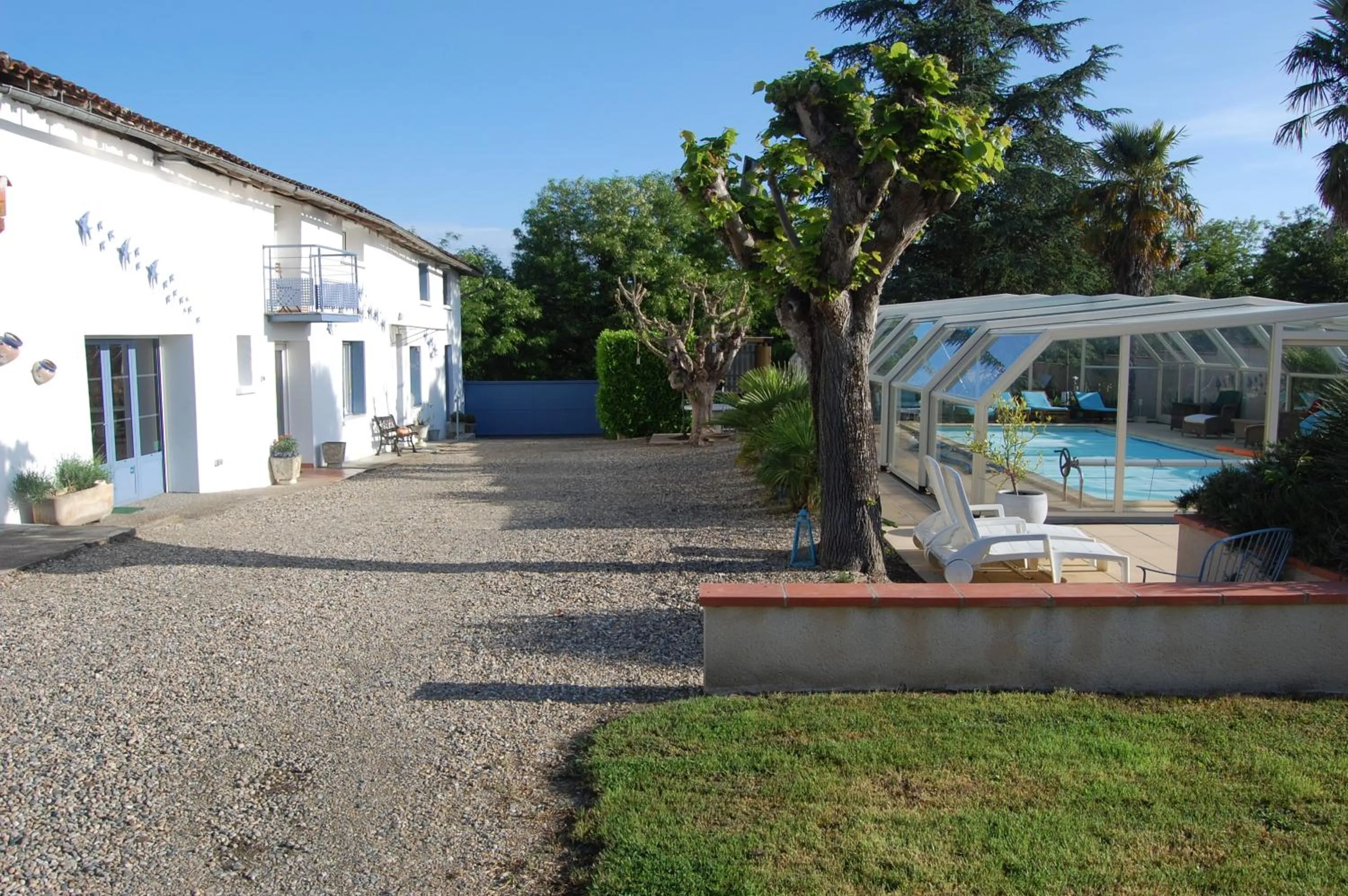 Property building in Douce France 82