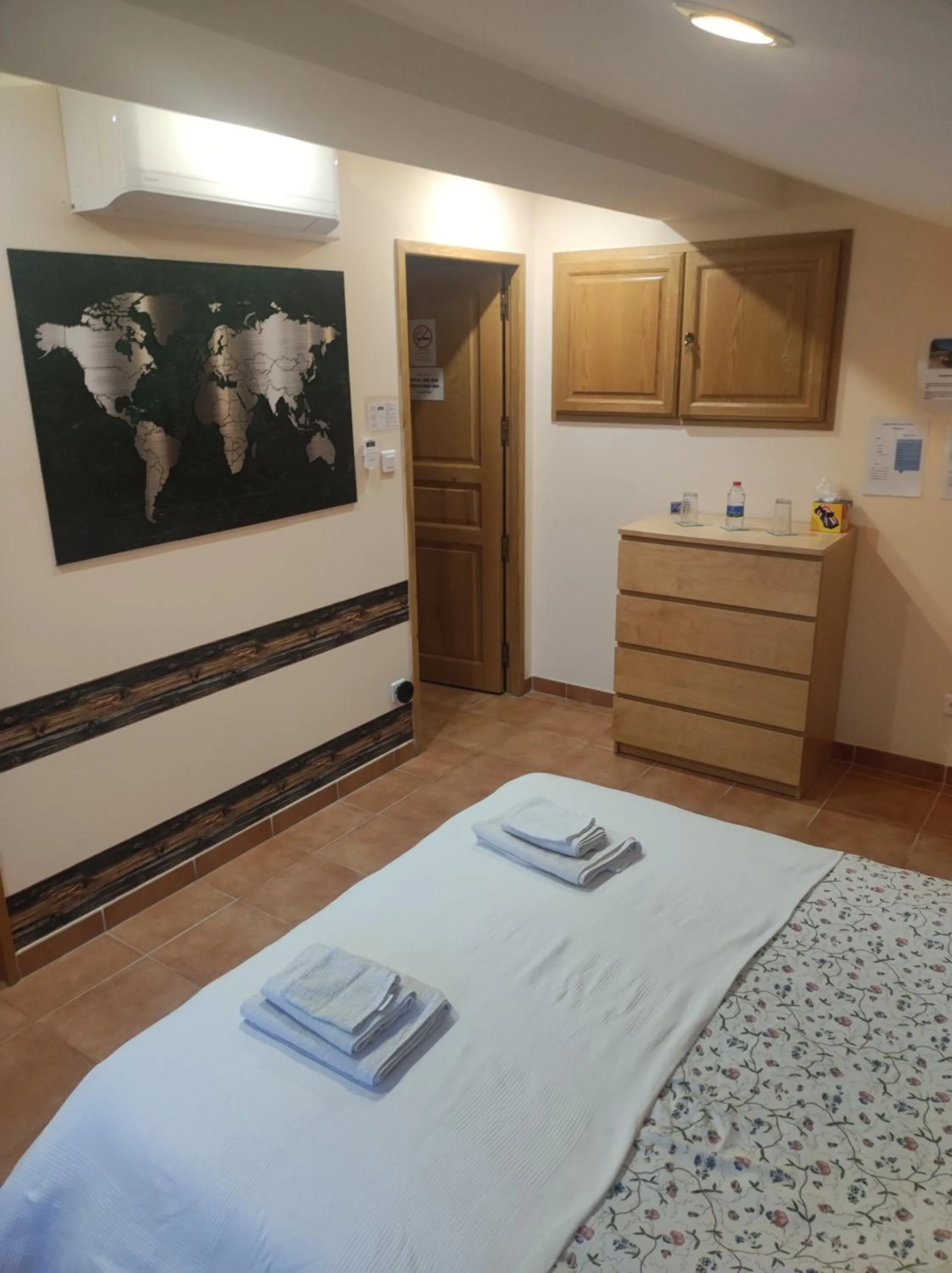 Bed in Douce France 82