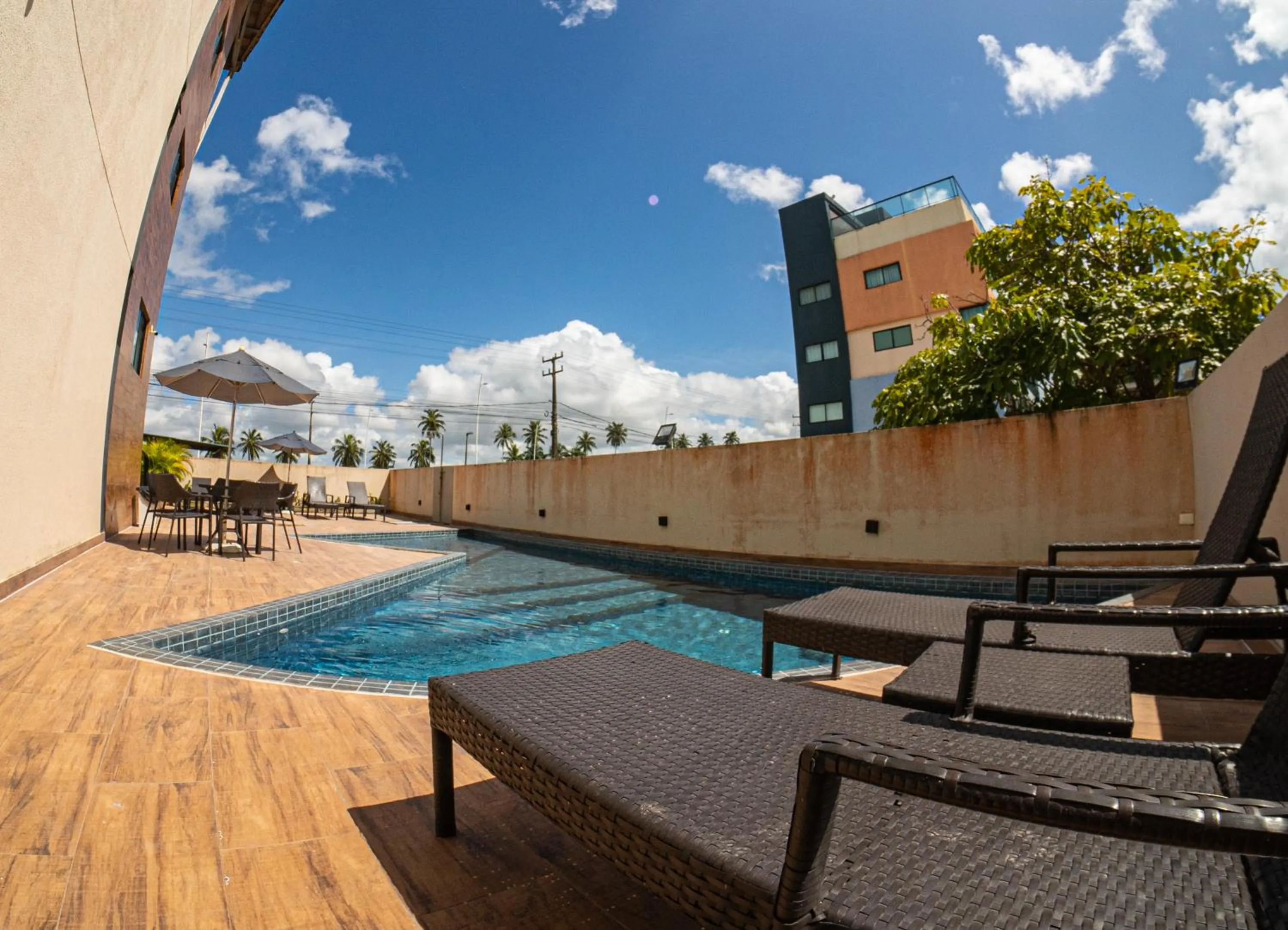 Swimming pool in Macuco Residence