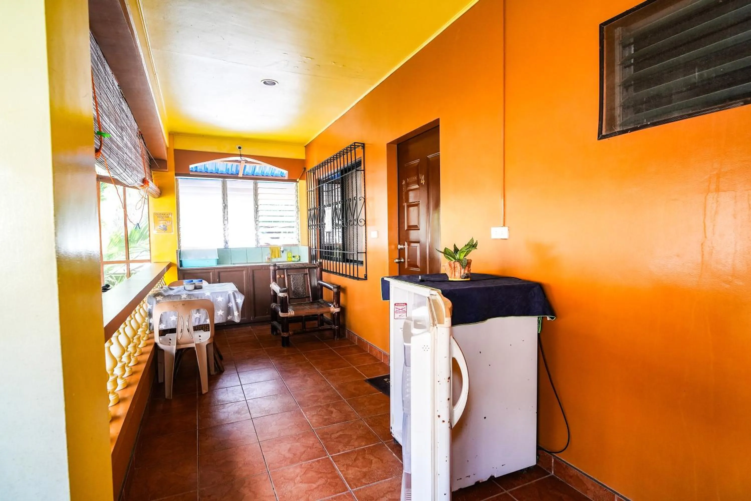 Seating area, Bed in Gracias Inn Boracay