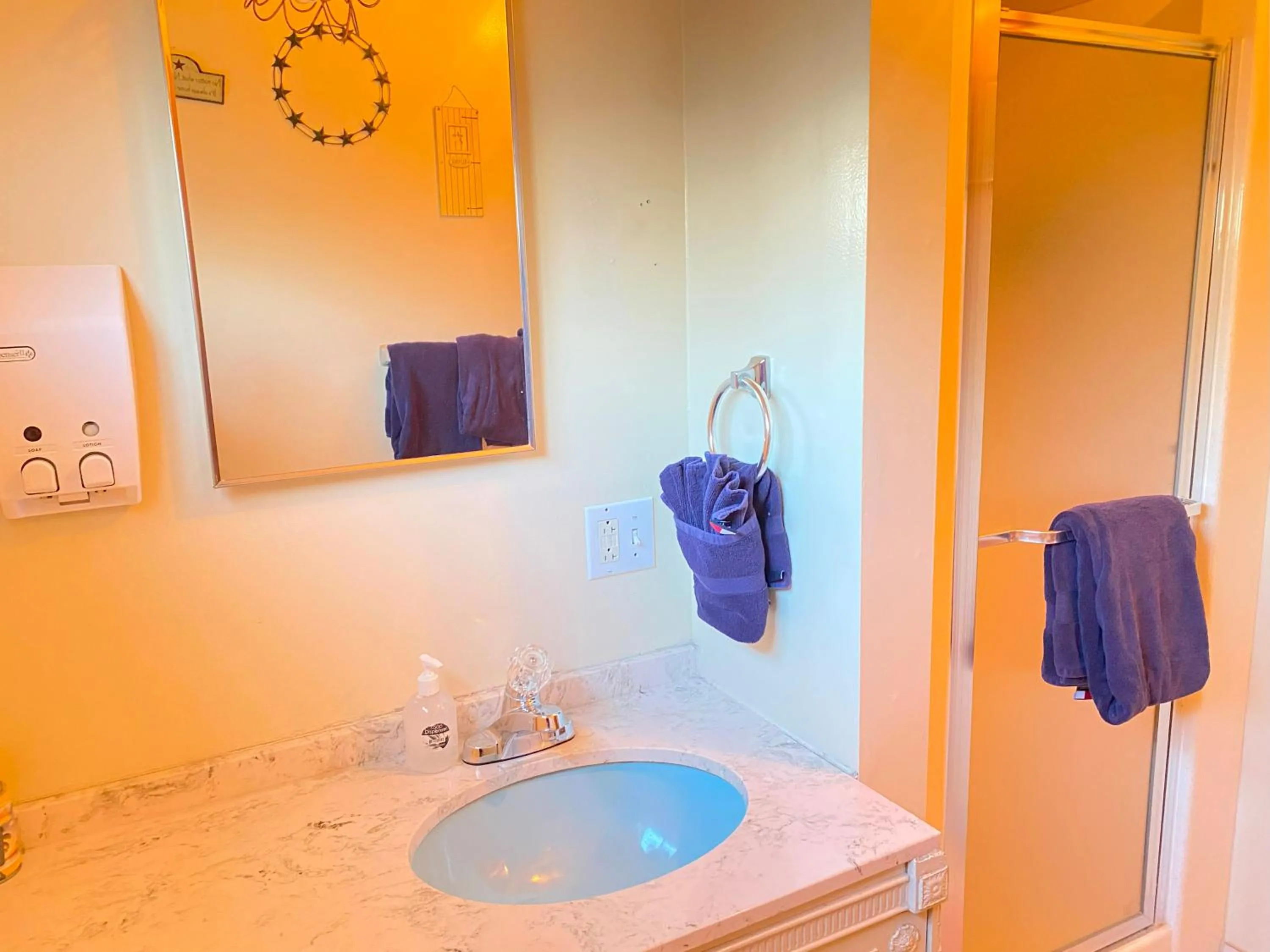 Bathroom in Blue Horizon Lodge