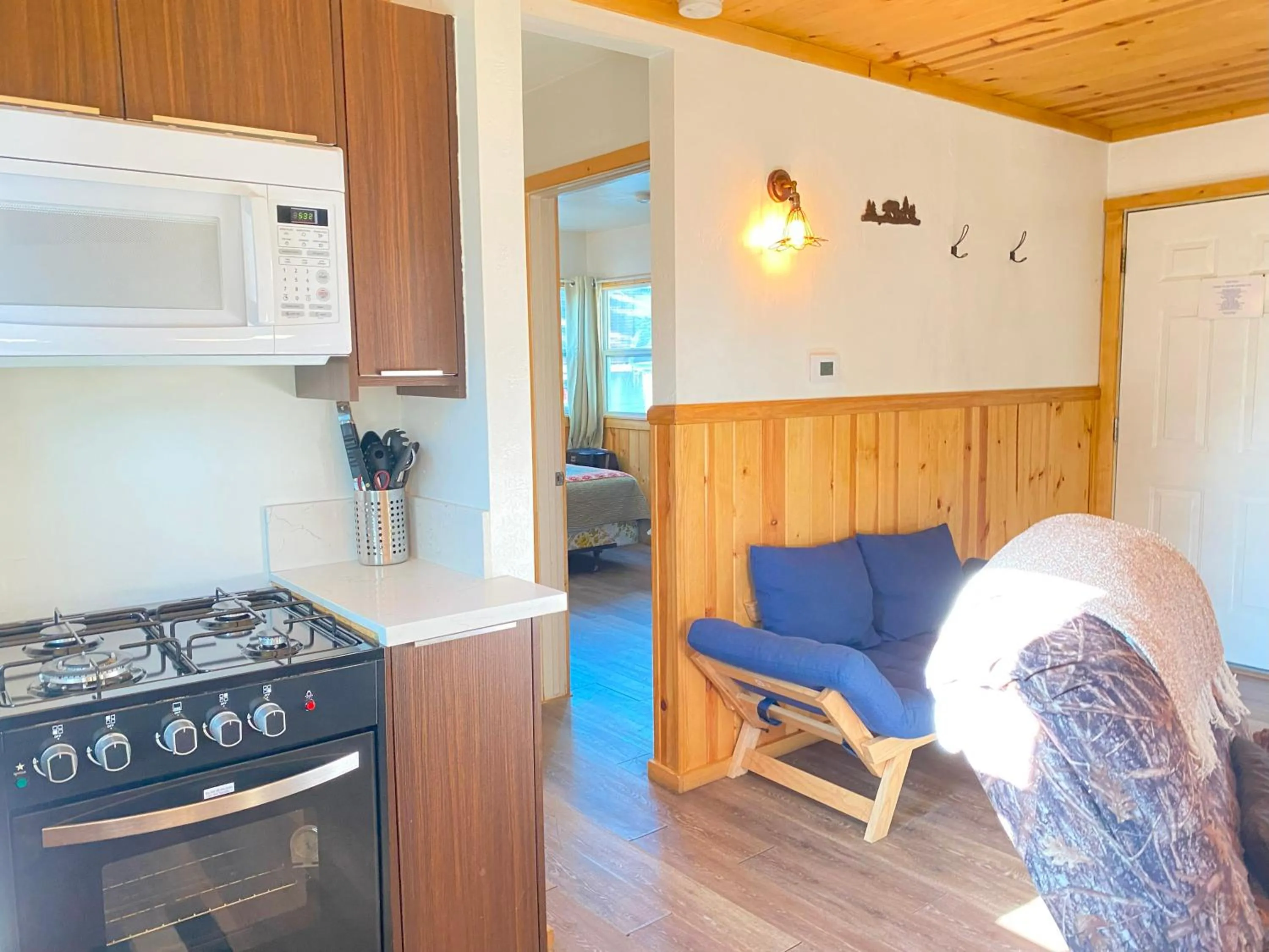 Living room in Blue Horizon Lodge