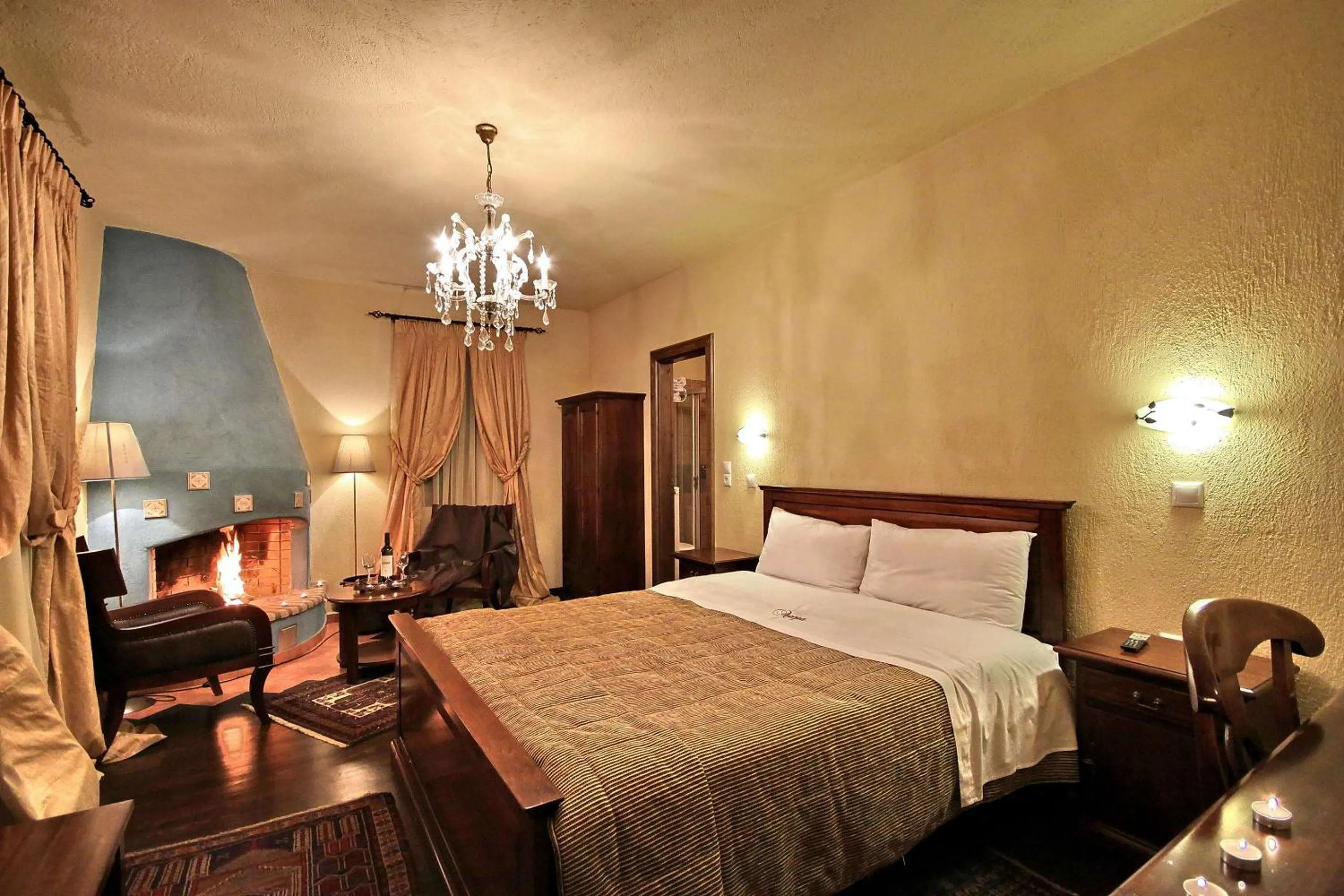 Bedroom, Bed in Aiora Guesthouse