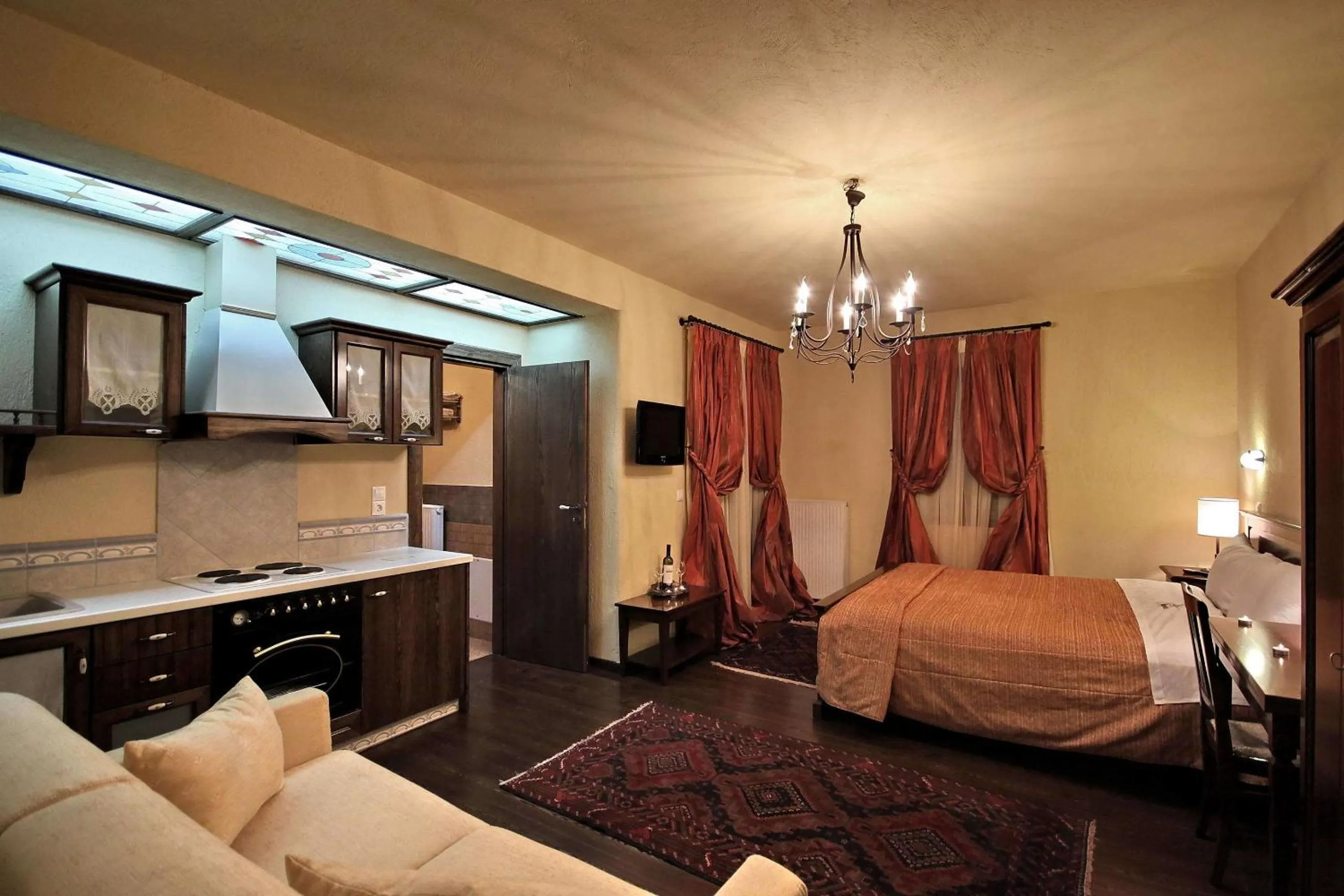 Bedroom, Bed in Aiora Guesthouse