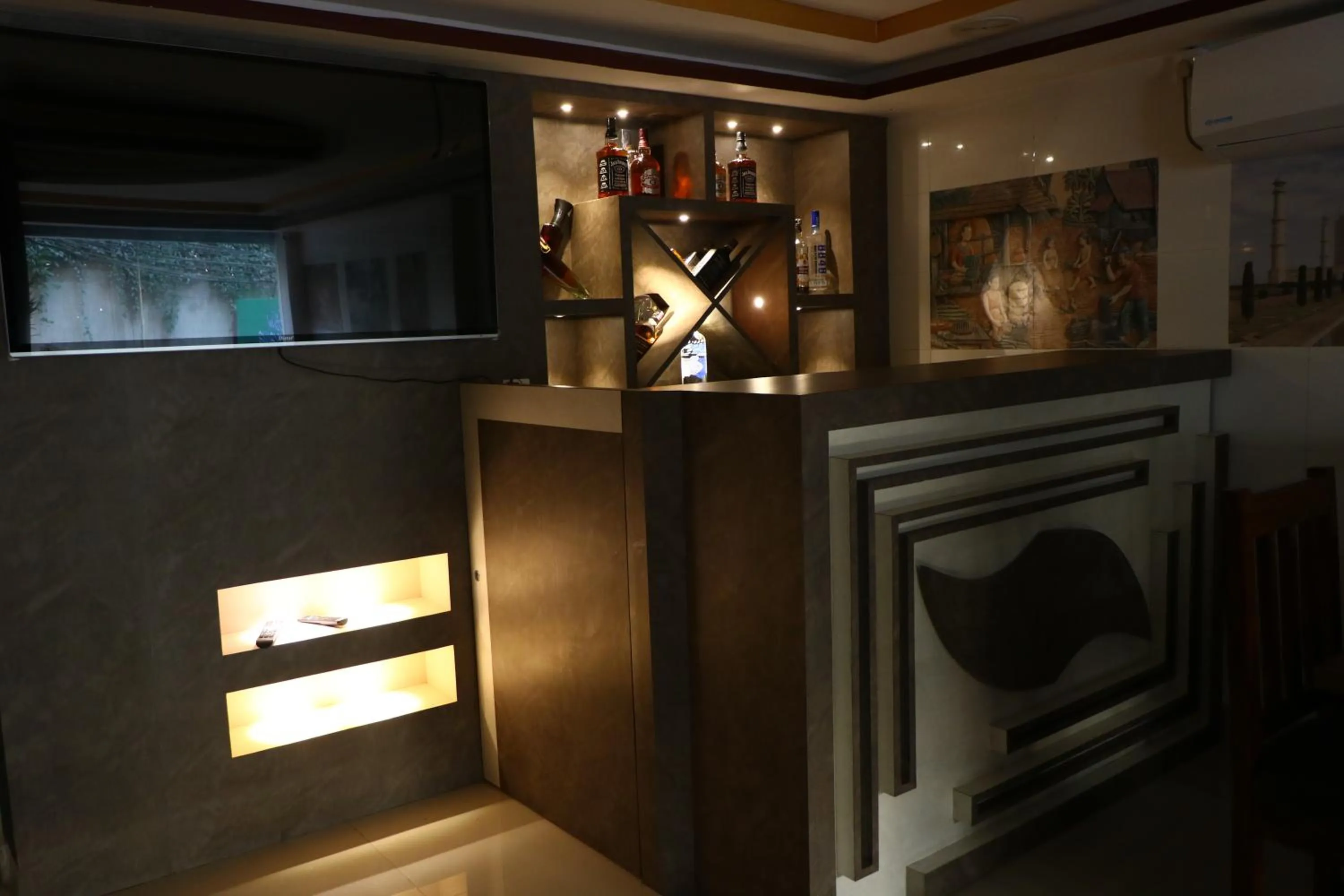 Restaurant/places to eat in Hotel Samrajya Pvt. Ltd.