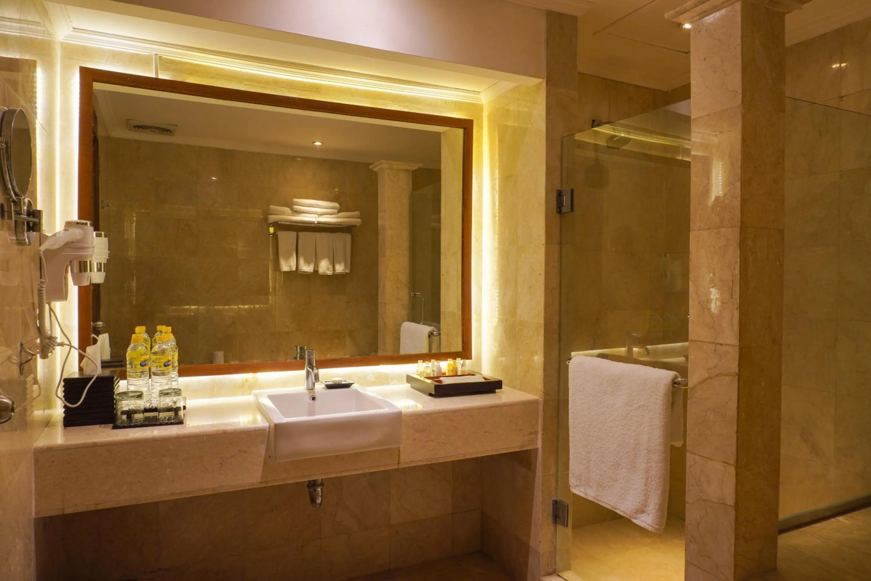 Bathroom in Hotel Nikko Bali Benoa Beach