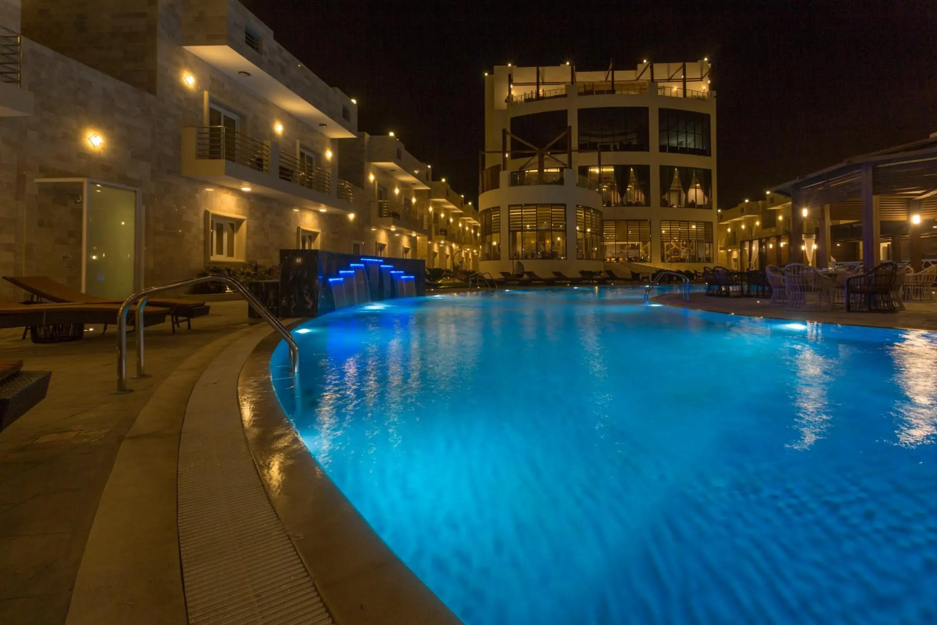 Swimming pool in Belad Bont Resort Swimming pool in Belad Bont Resort