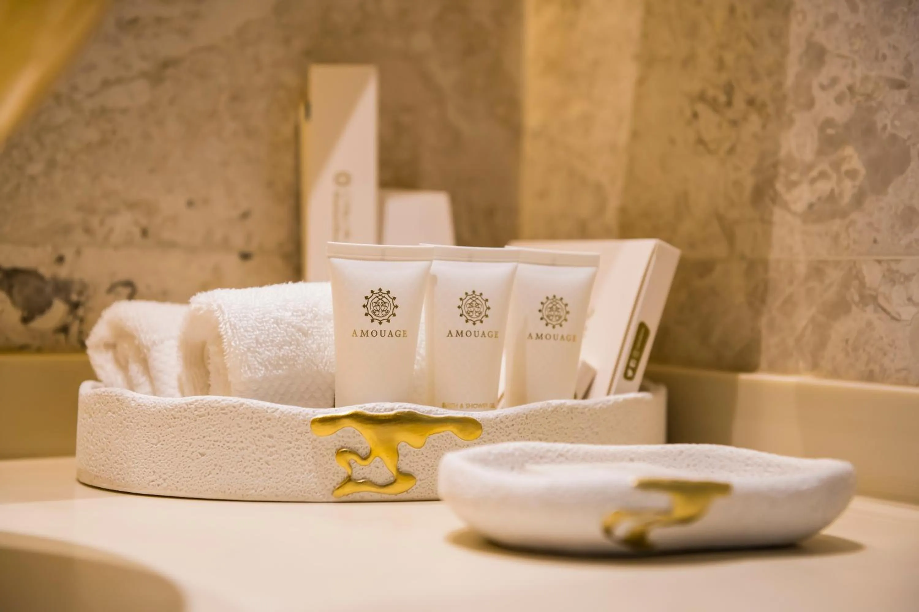 Bathroom, Bed in Belad Bont Resort