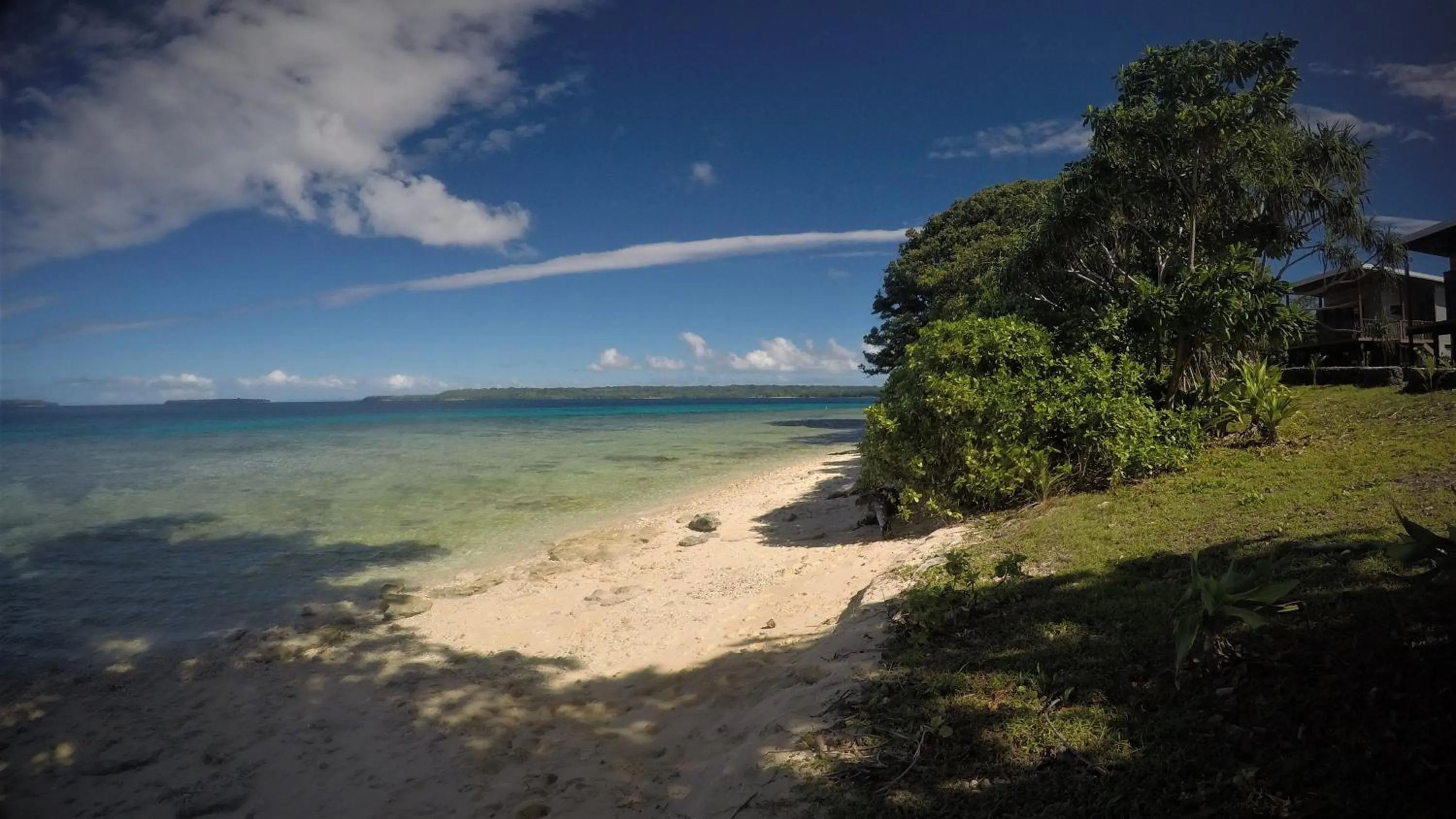 Beach in Aore Breeze