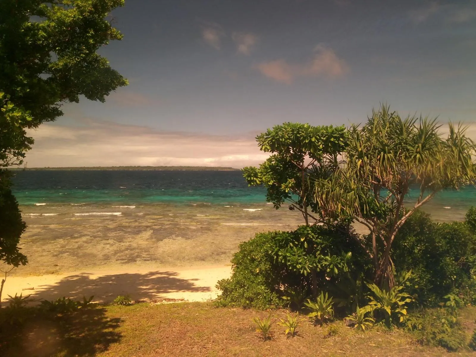 Beach in Aore Breeze