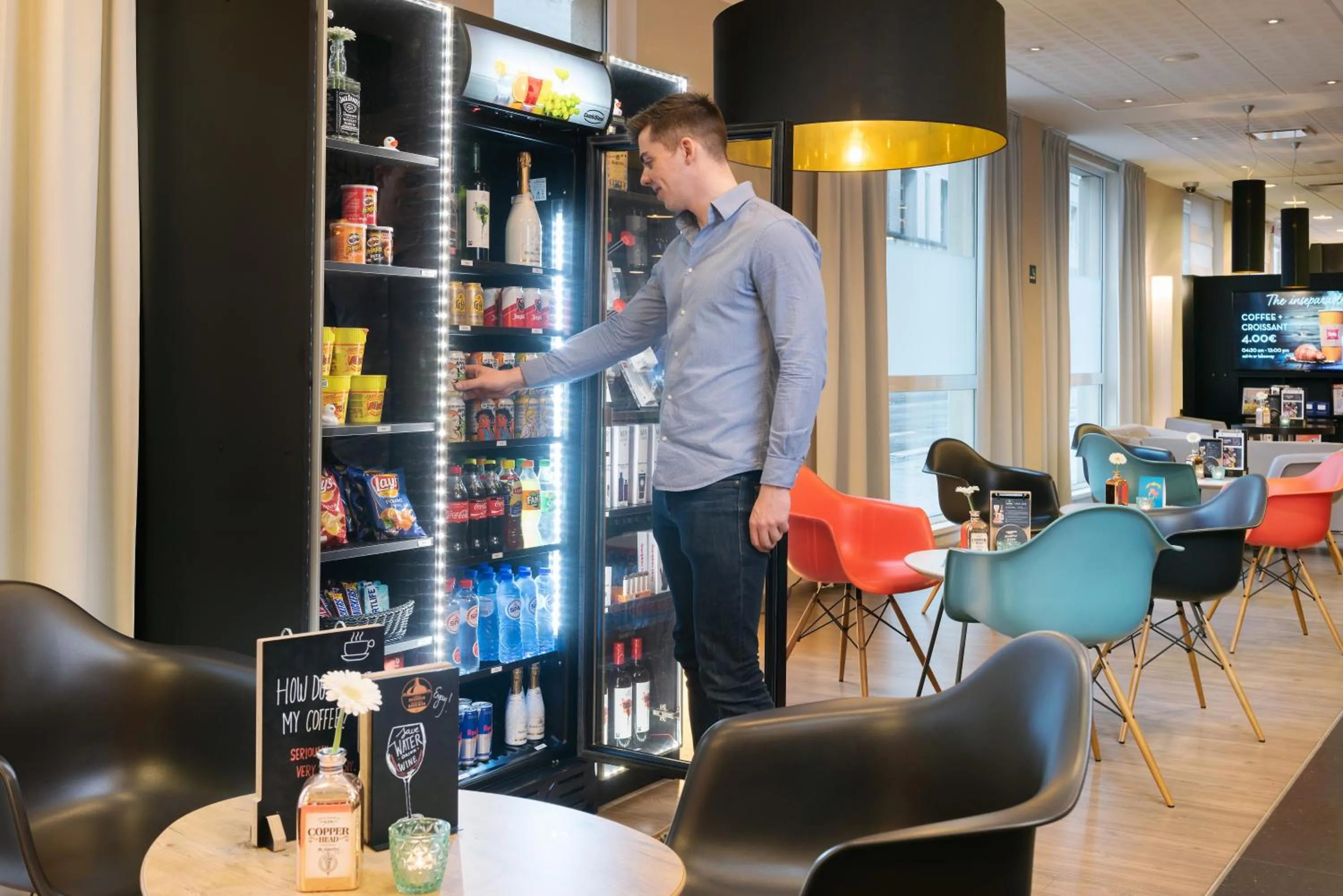 Lobby or reception in ibis Sint Niklaas Centrum