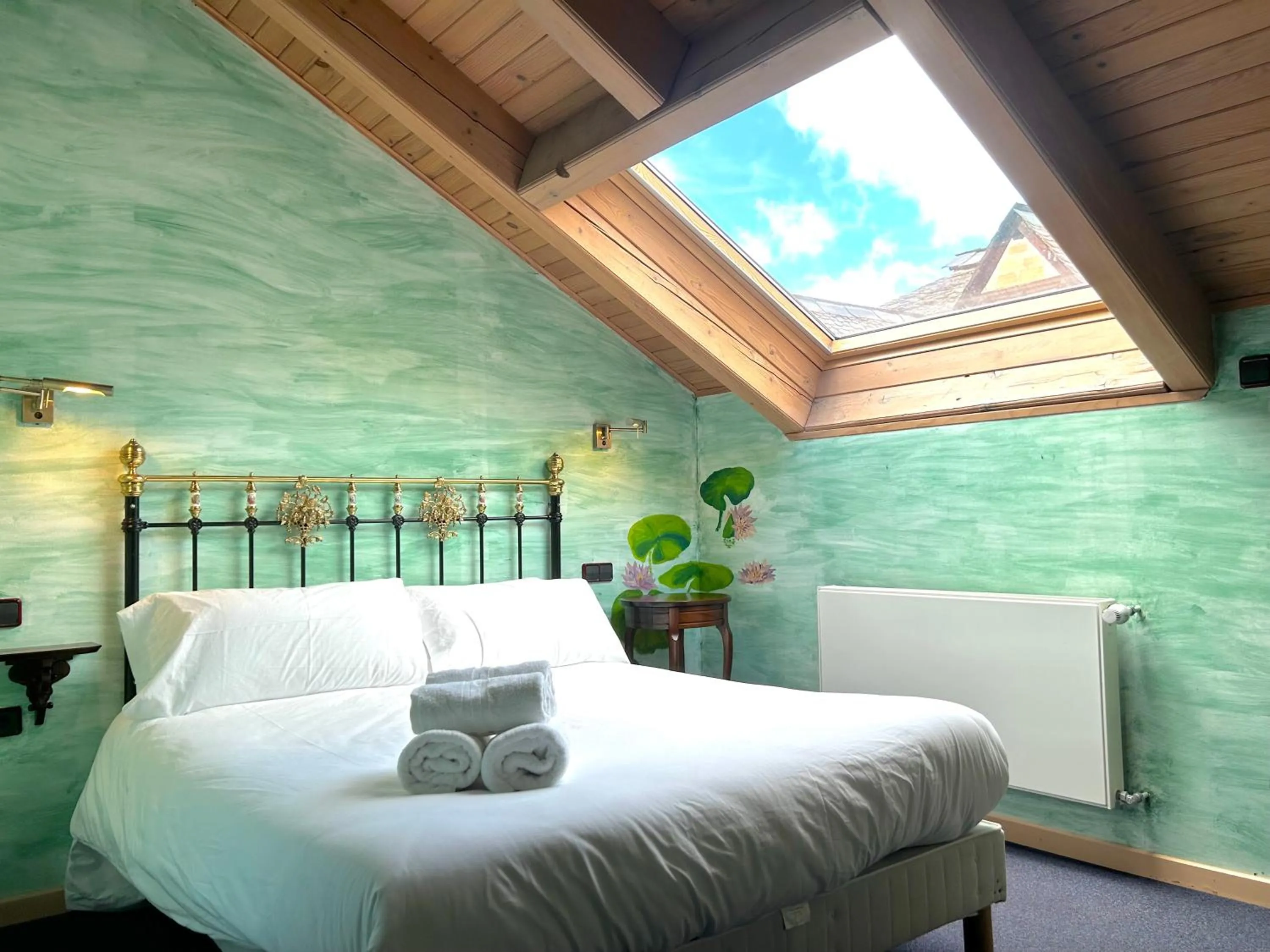 Photo of the whole room, Bed in La Posada d'Àneu by RdA Hotels