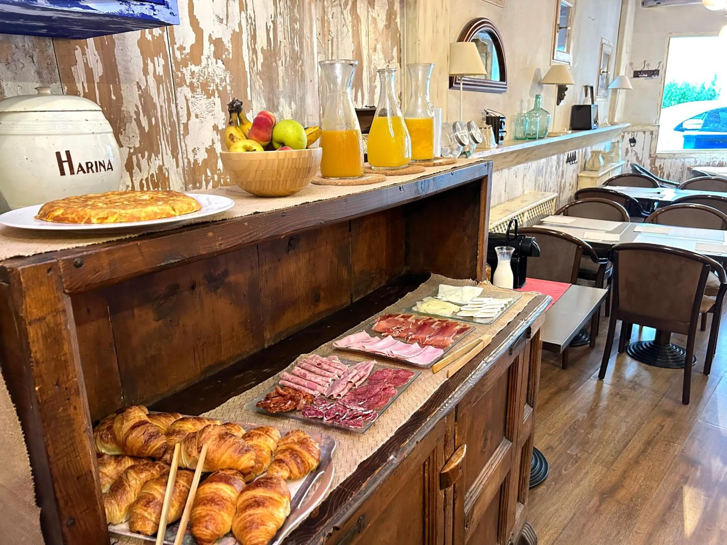 Breakfast in La Posada d'Àneu by RdA Hotels