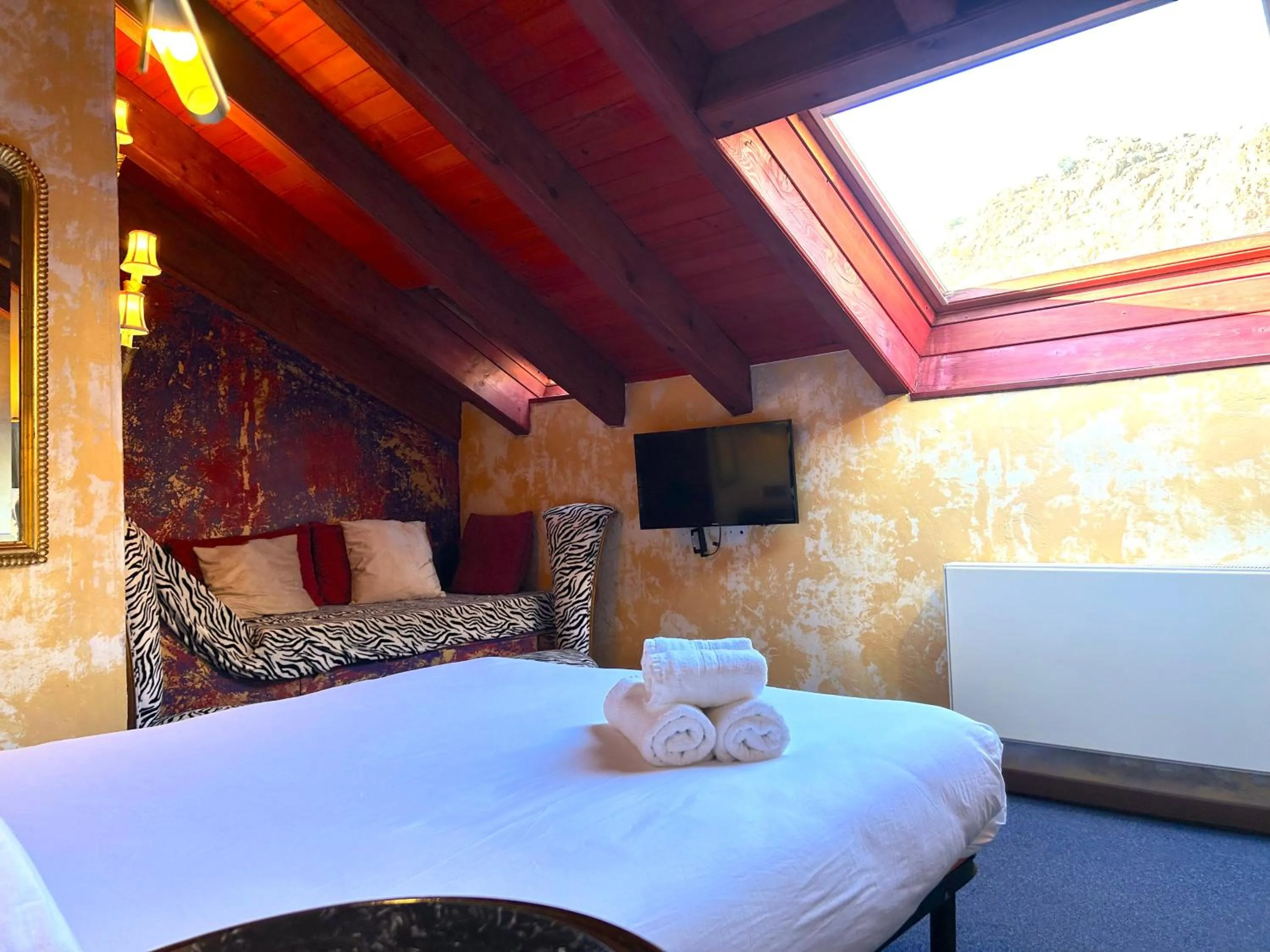 Photo of the whole room, Bed in La Posada d'Àneu by RdA Hotels