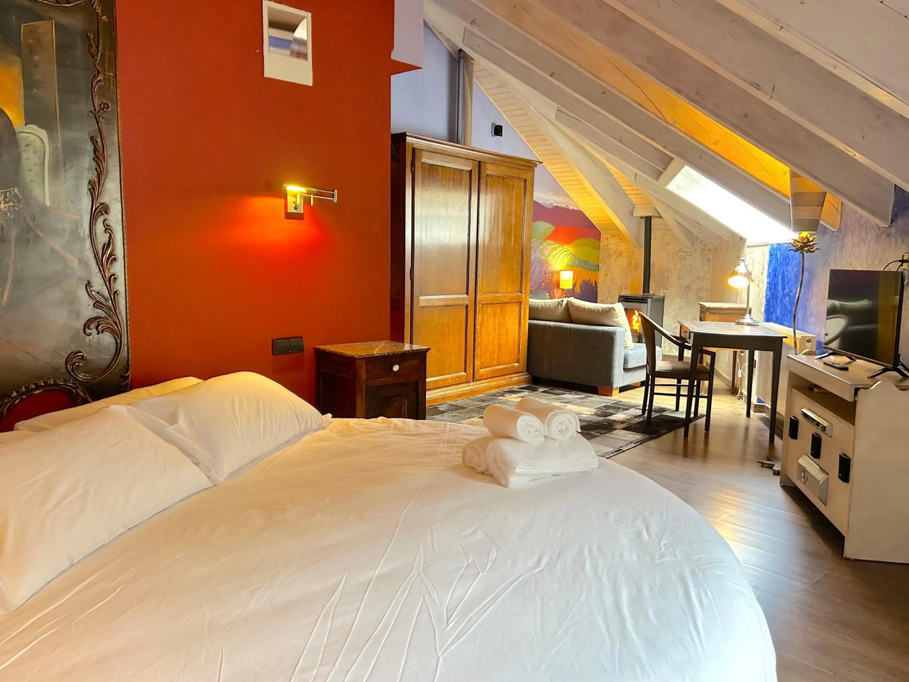 Photo of the whole room, Bed in La Posada d'Àneu by RdA Hotels