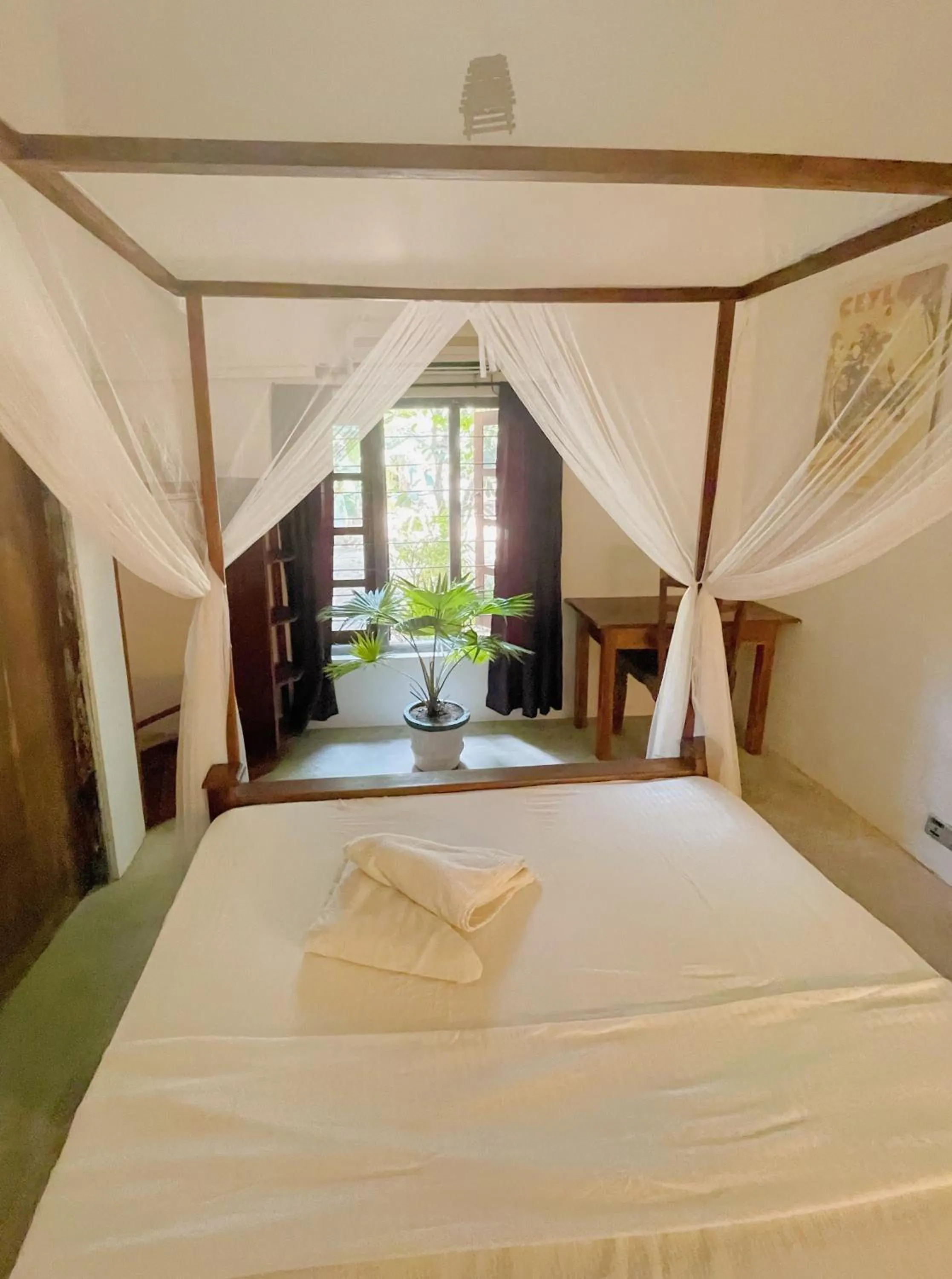 Bed in Waypoint Arugam Bay