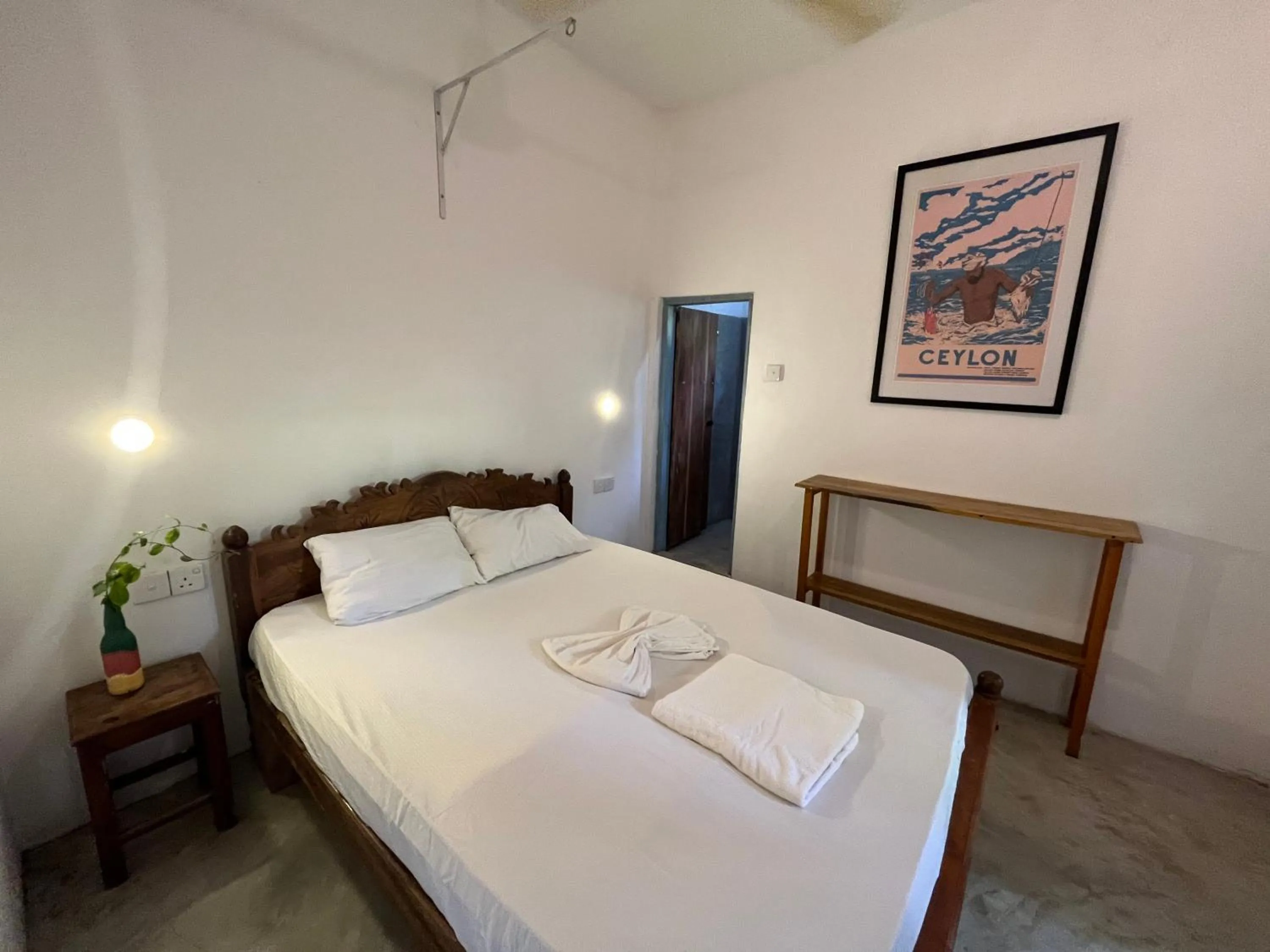 Bed in Waypoint Arugam Bay