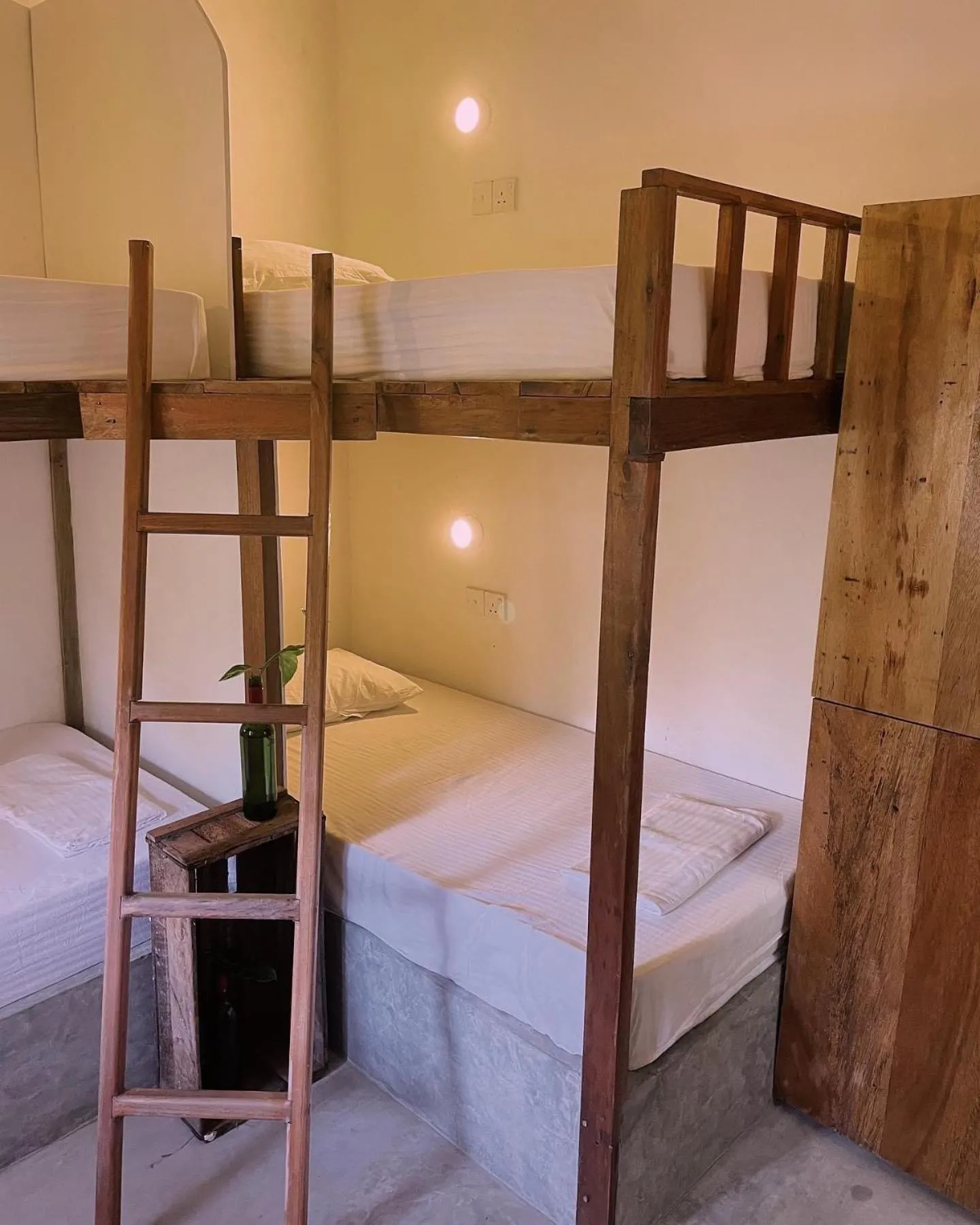 Bed in Waypoint Arugam Bay