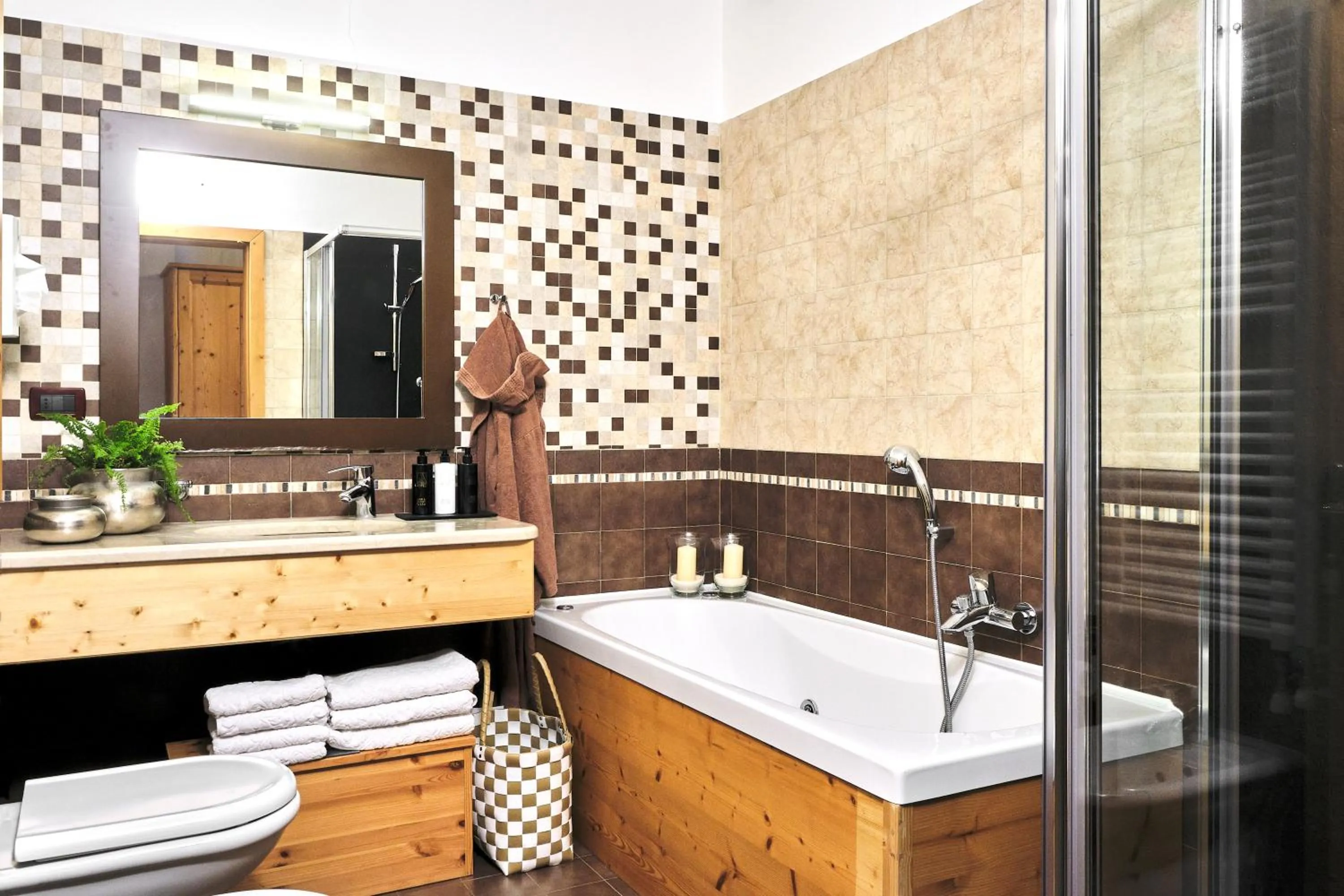 Shower in Boutique Hotel e Chalets Salvadori